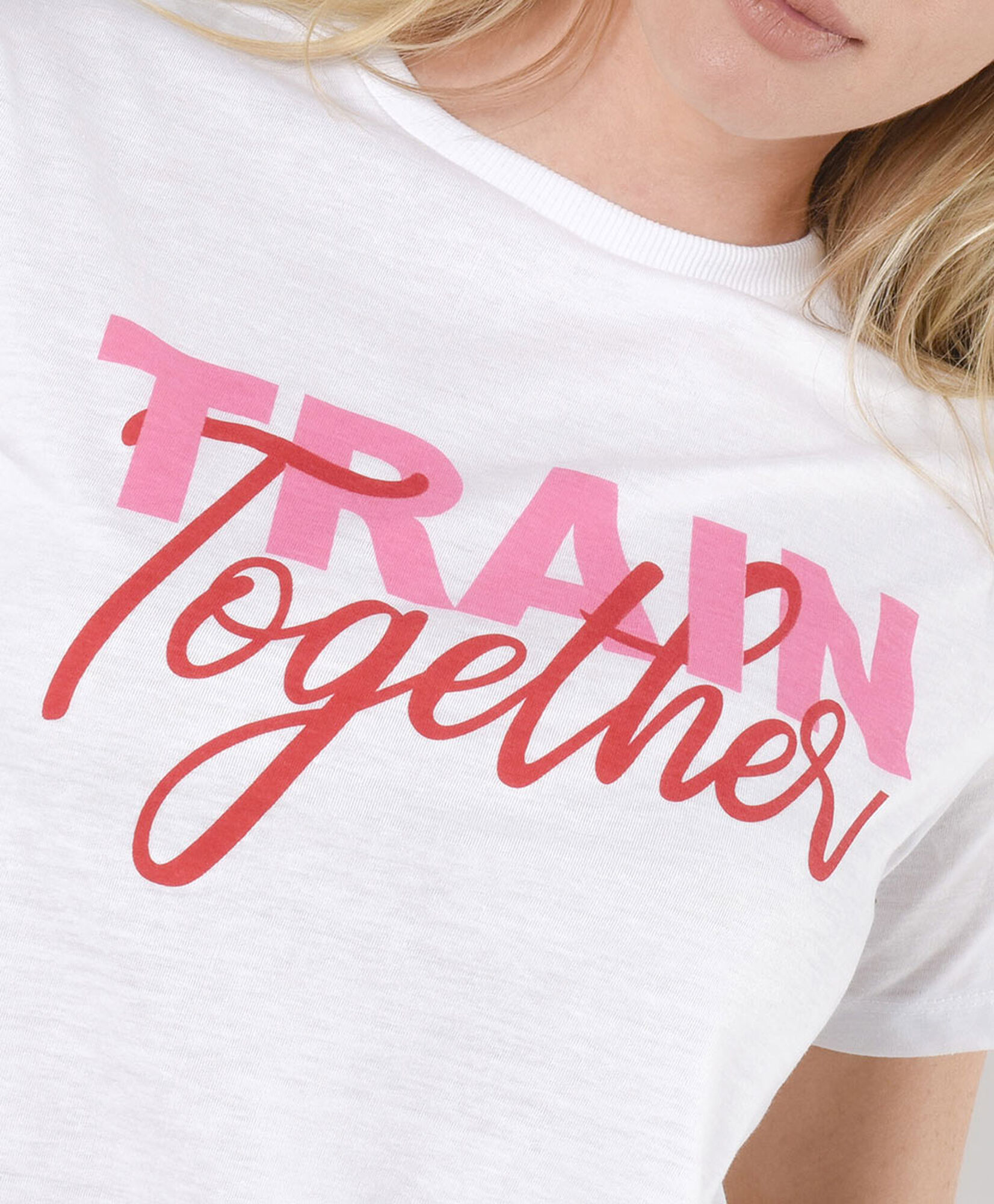 Polera deportiva mujer frase bicolor Polera deportiva mujer frase bicolor