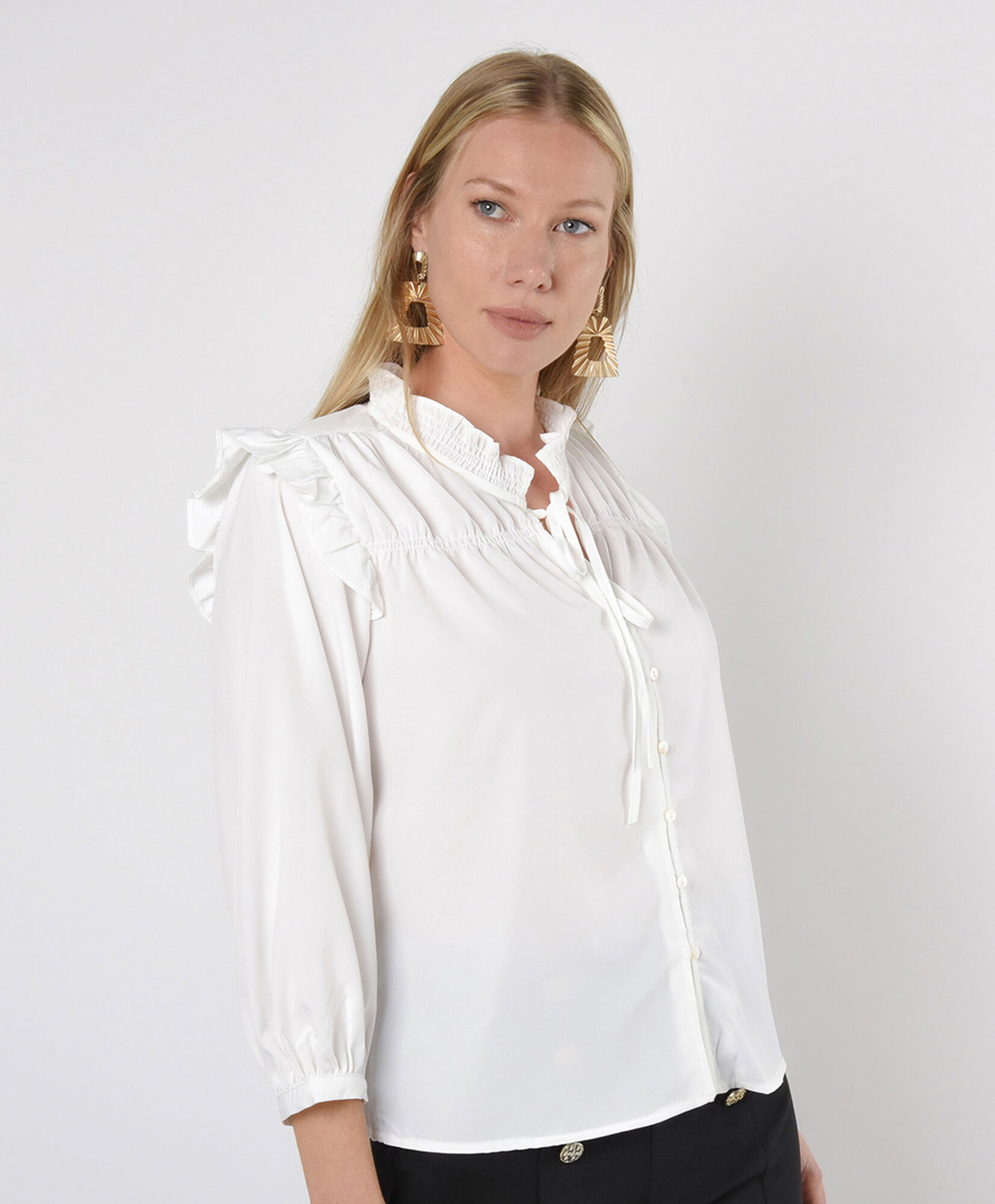Blusa mujer vuelos y lazo Blusa mujer vuelos y lazo