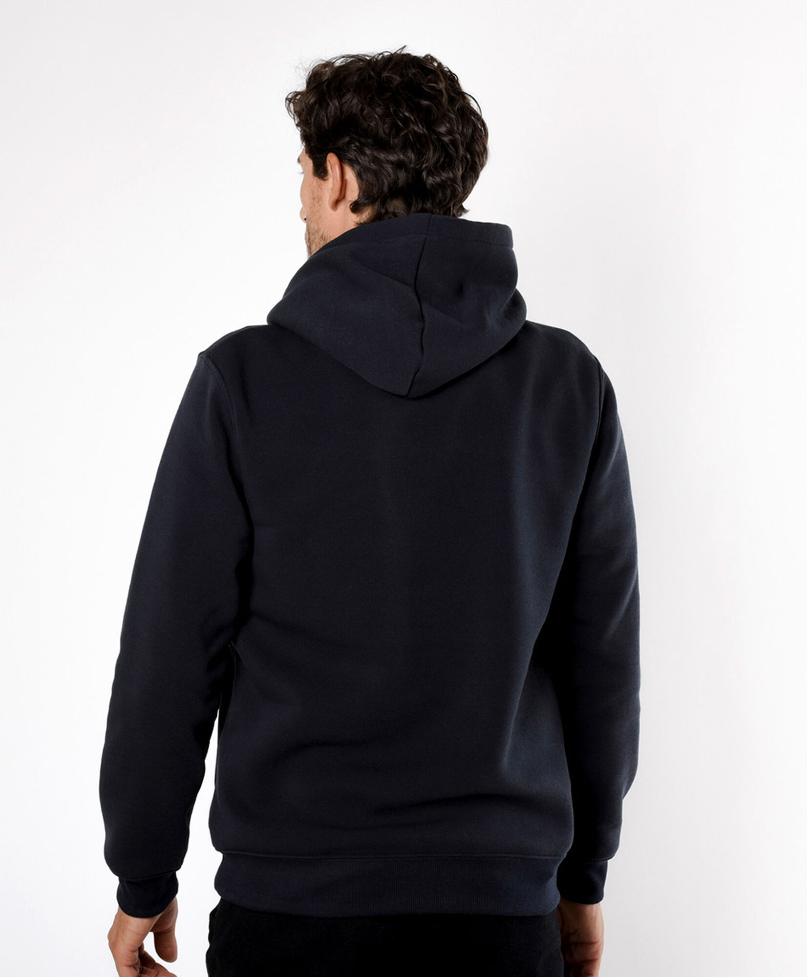 Polerón hombre estampado cuello con botones Polerón hombre estampado cuello con botones