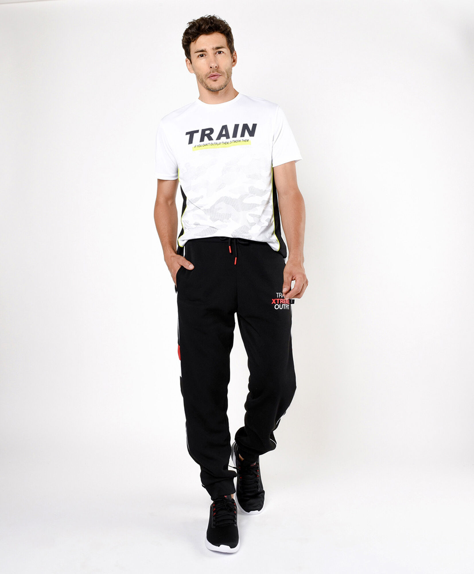 Pantalón de buzo hombre texto Pantalón de buzo hombre texto