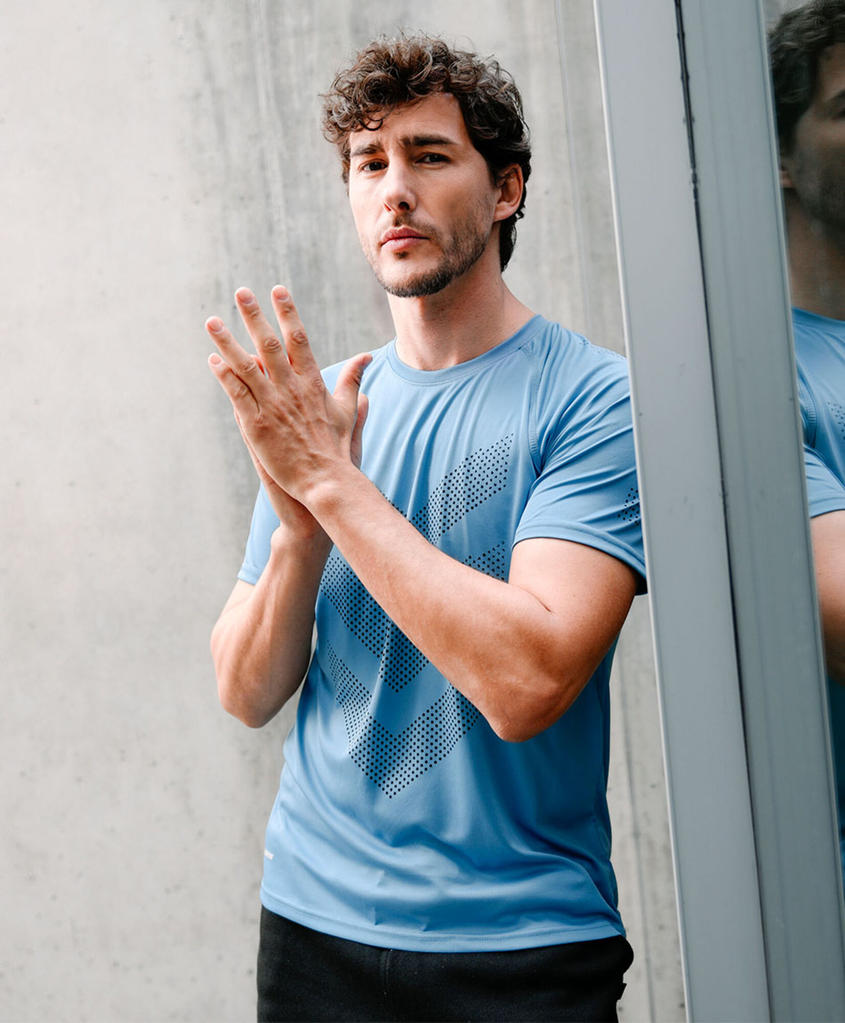 Polera deportiva hombre flechas Polera deportiva hombre flechas