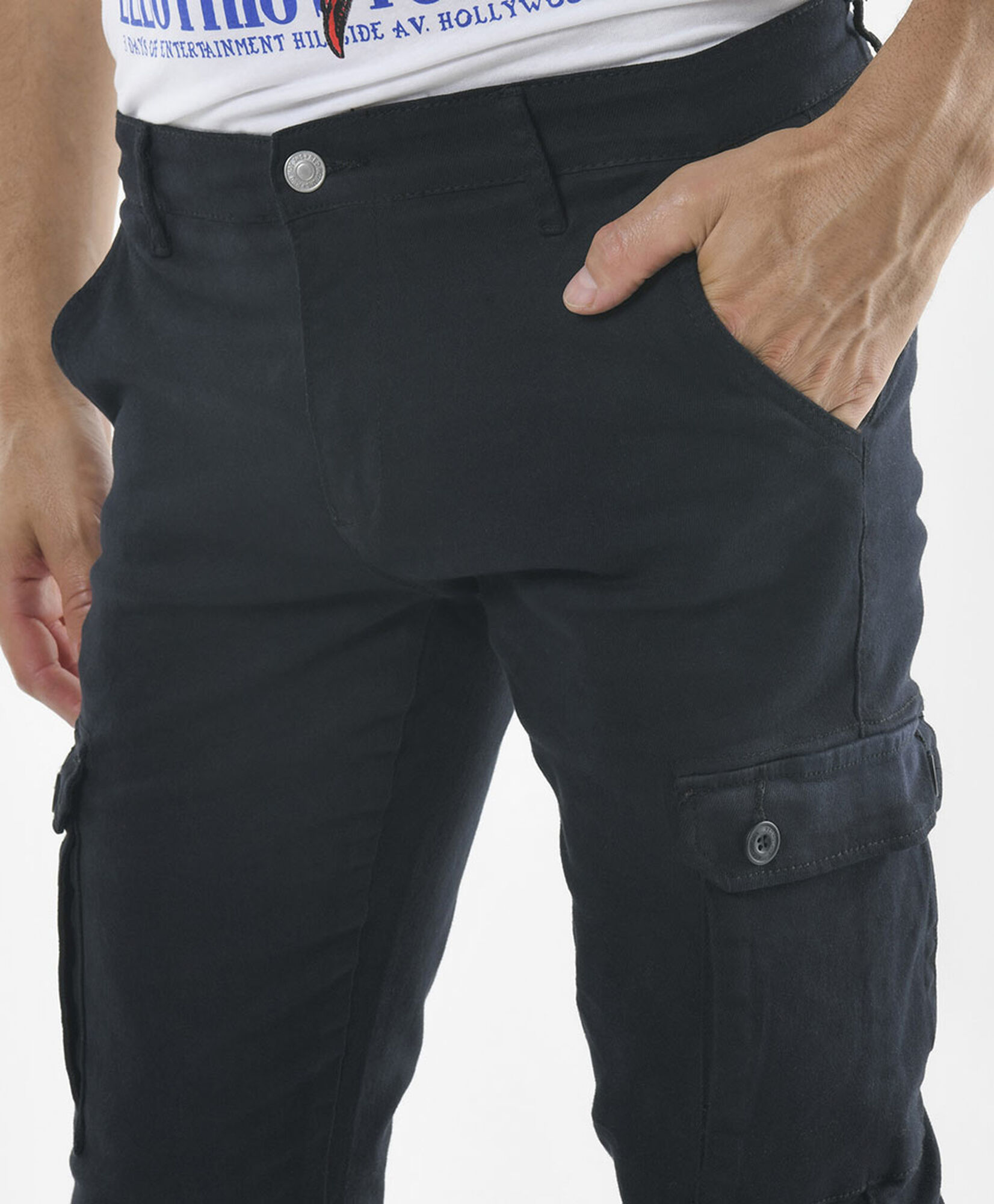 Pantalón hombre cargo liso skinny fit Pantalón hombre cargo liso skinny fit