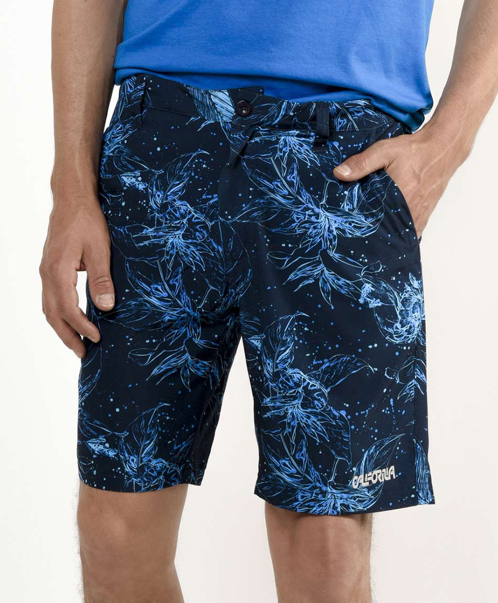 Bermuda hombre estampado plumas Bermuda hombre estampado plumas