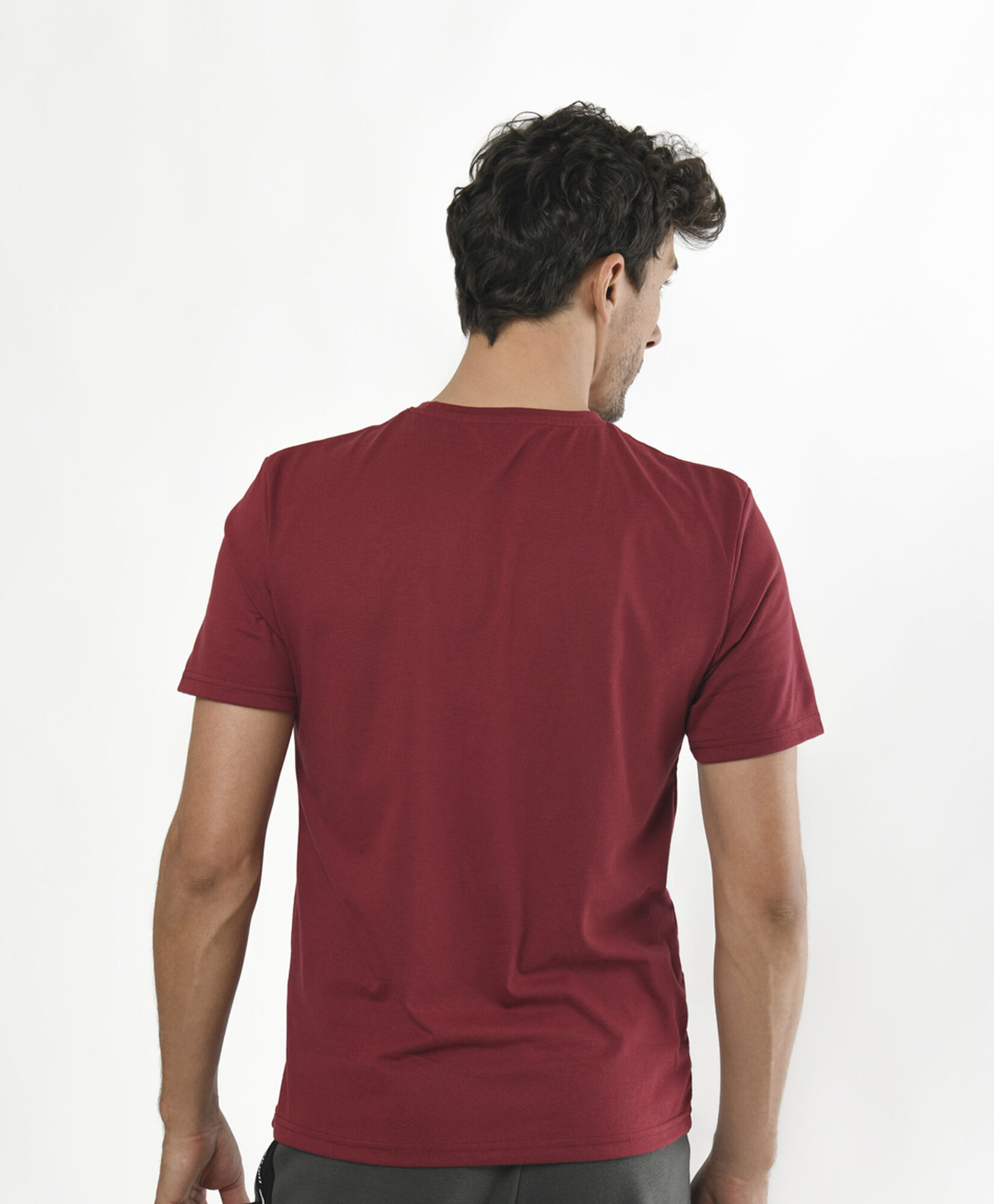 Polera deportiva hombre texto Polera deportiva hombre texto