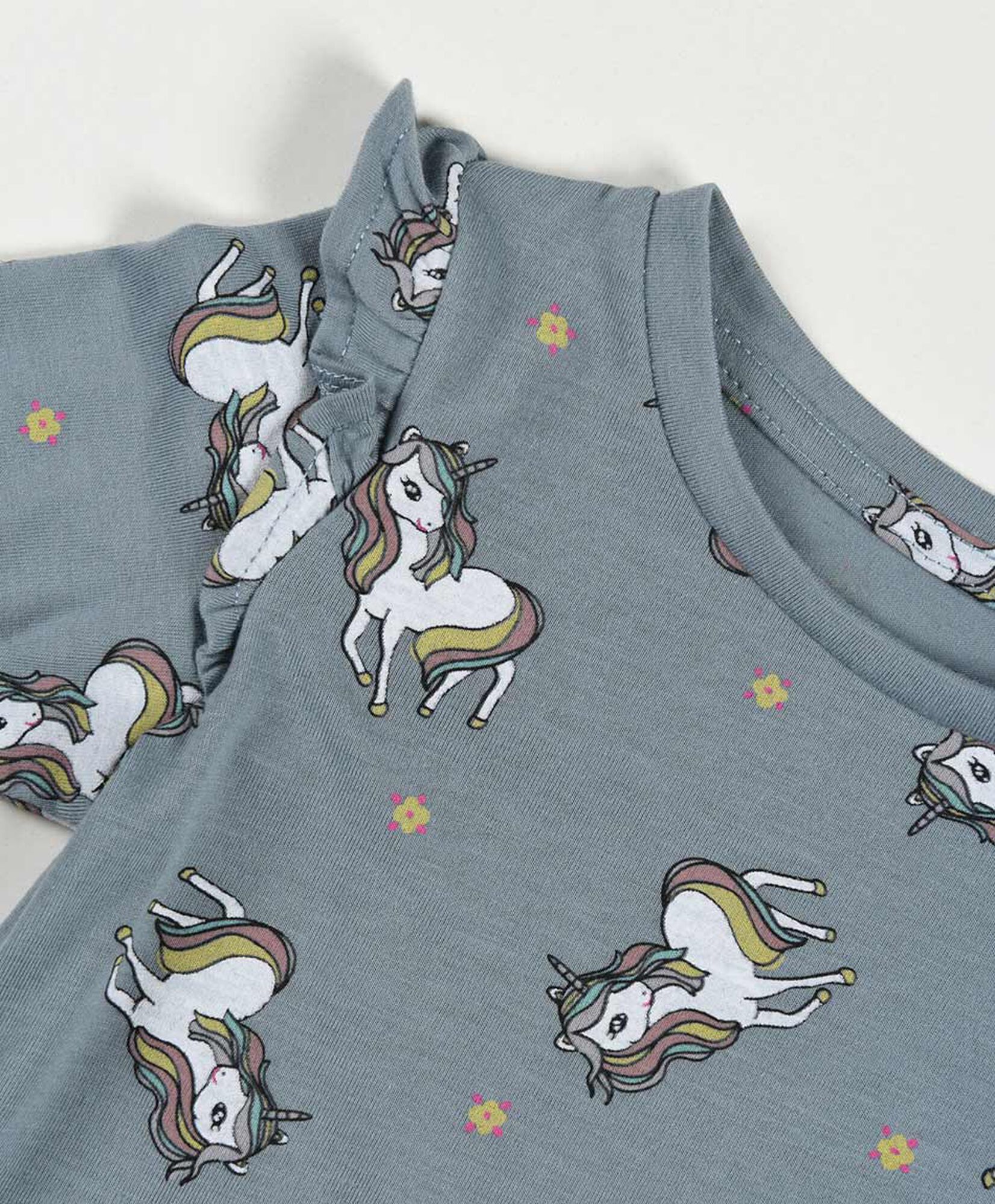 Polera bebé unicornios y vuelos Polera bebé unicornios y vuelos