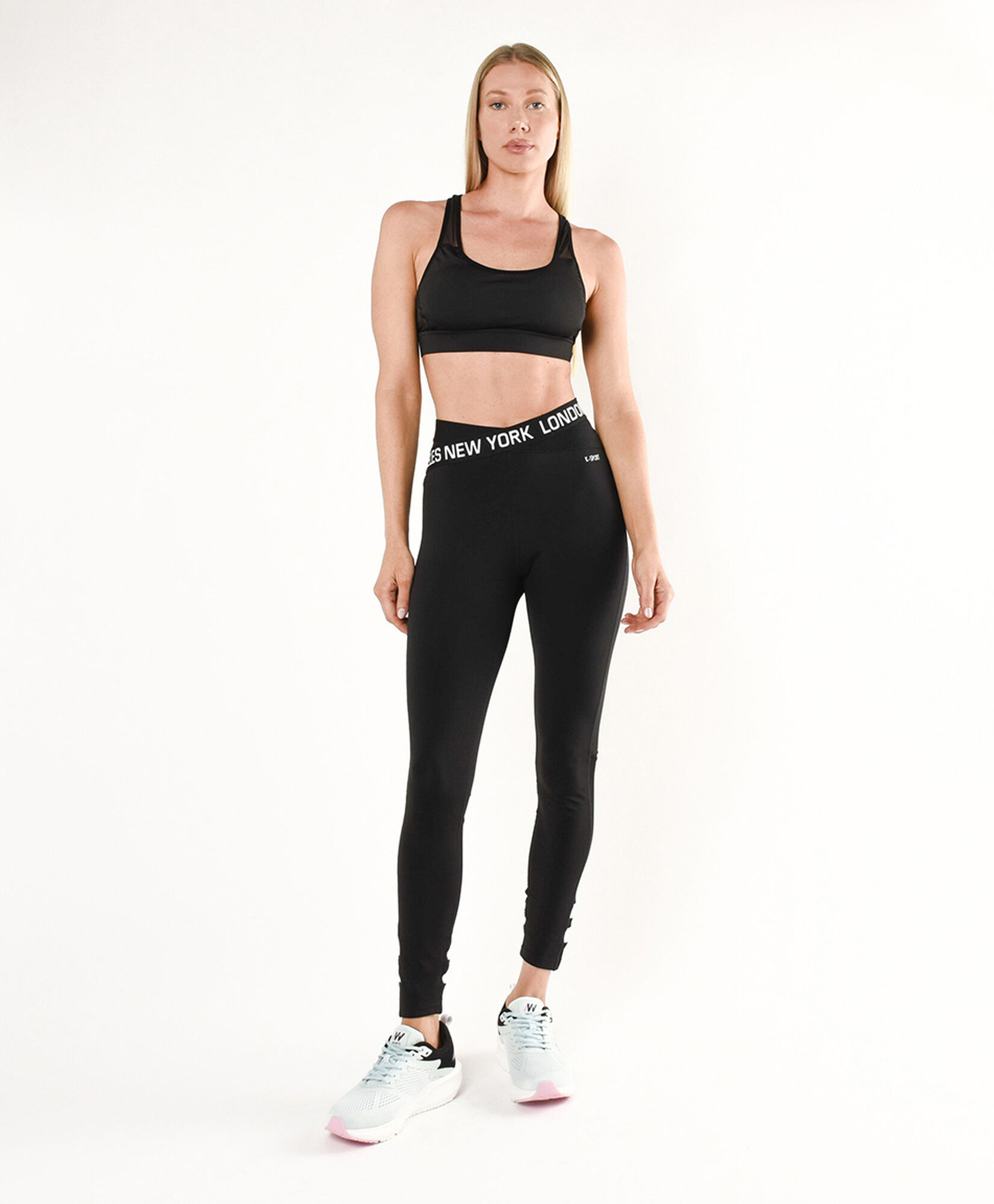 Calza mujer mesh pantorrillas tiro alto Calza mujer mesh pantorrillas tiro alto