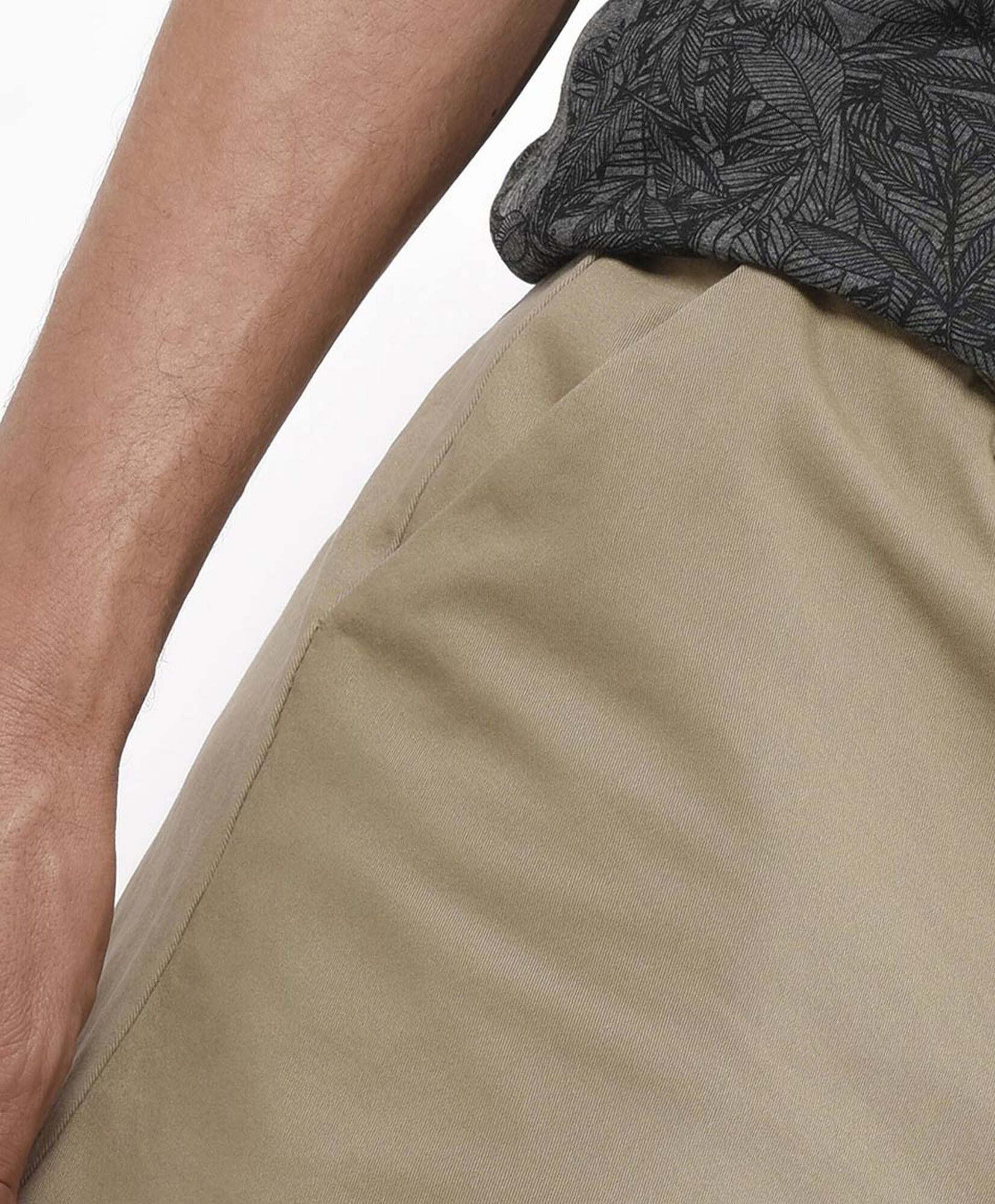 Bermuda hombre beige Bermuda hombre beige