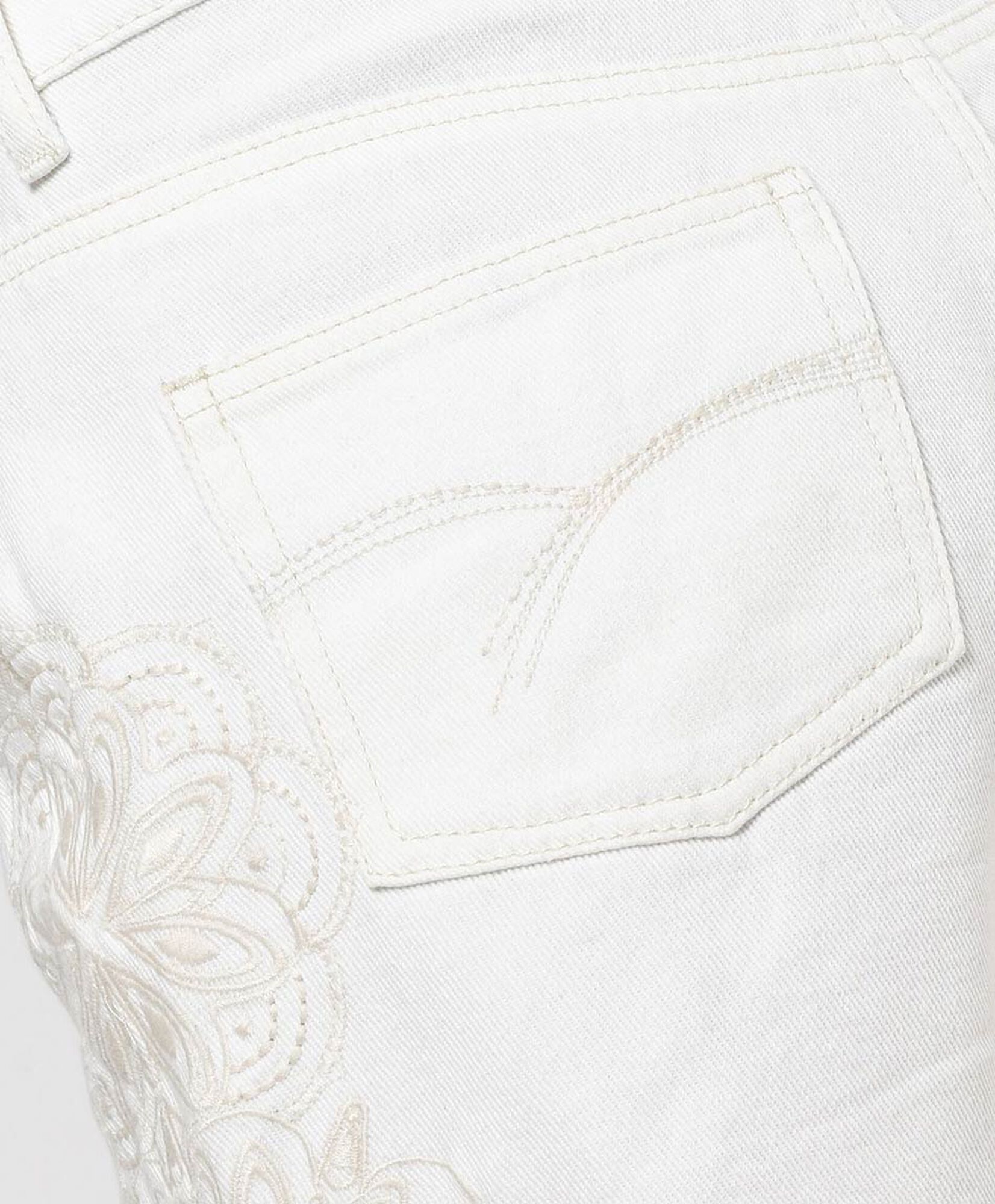 Short mujer bordado Short mujer bordado