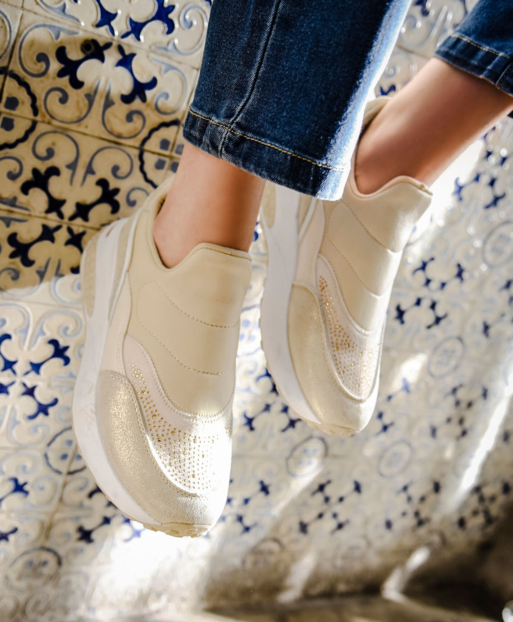 Zapatilla mujer slip on brillos Zapatilla mujer slip on brillos