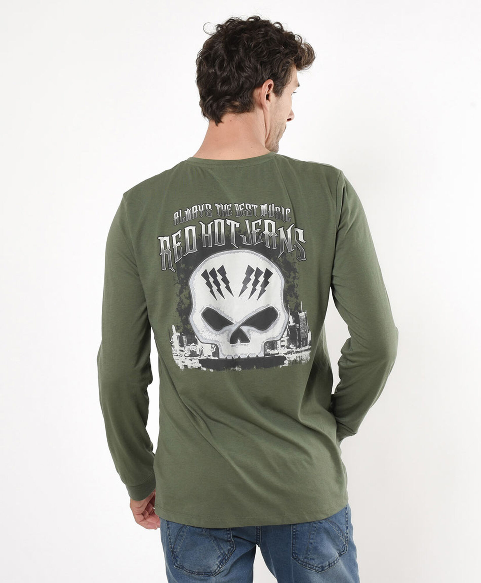 Polera hombre doble estampado calavera Polera hombre doble estampado calavera
