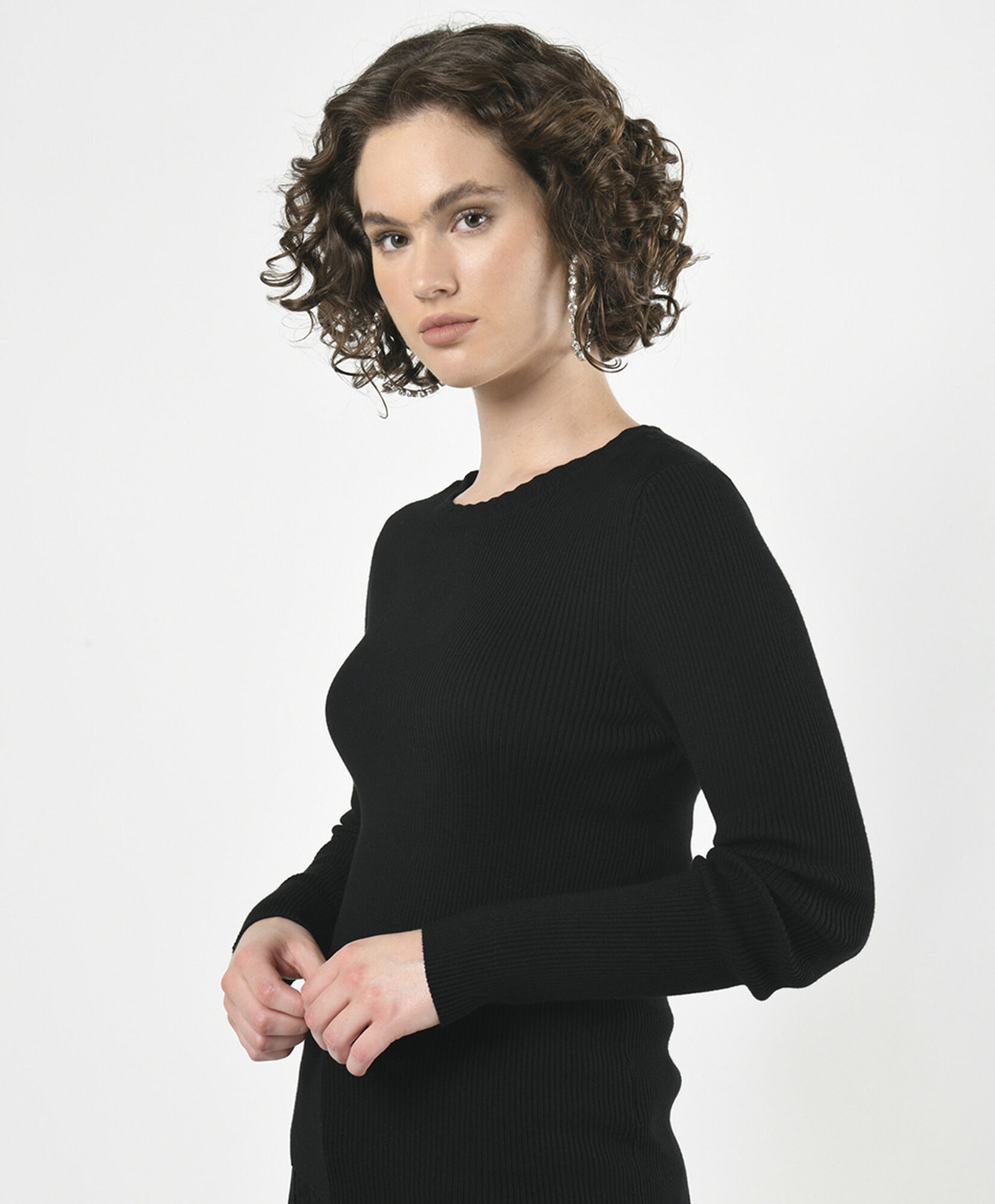 Sweater mujer cuello ondulado Sweater mujer cuello ondulado