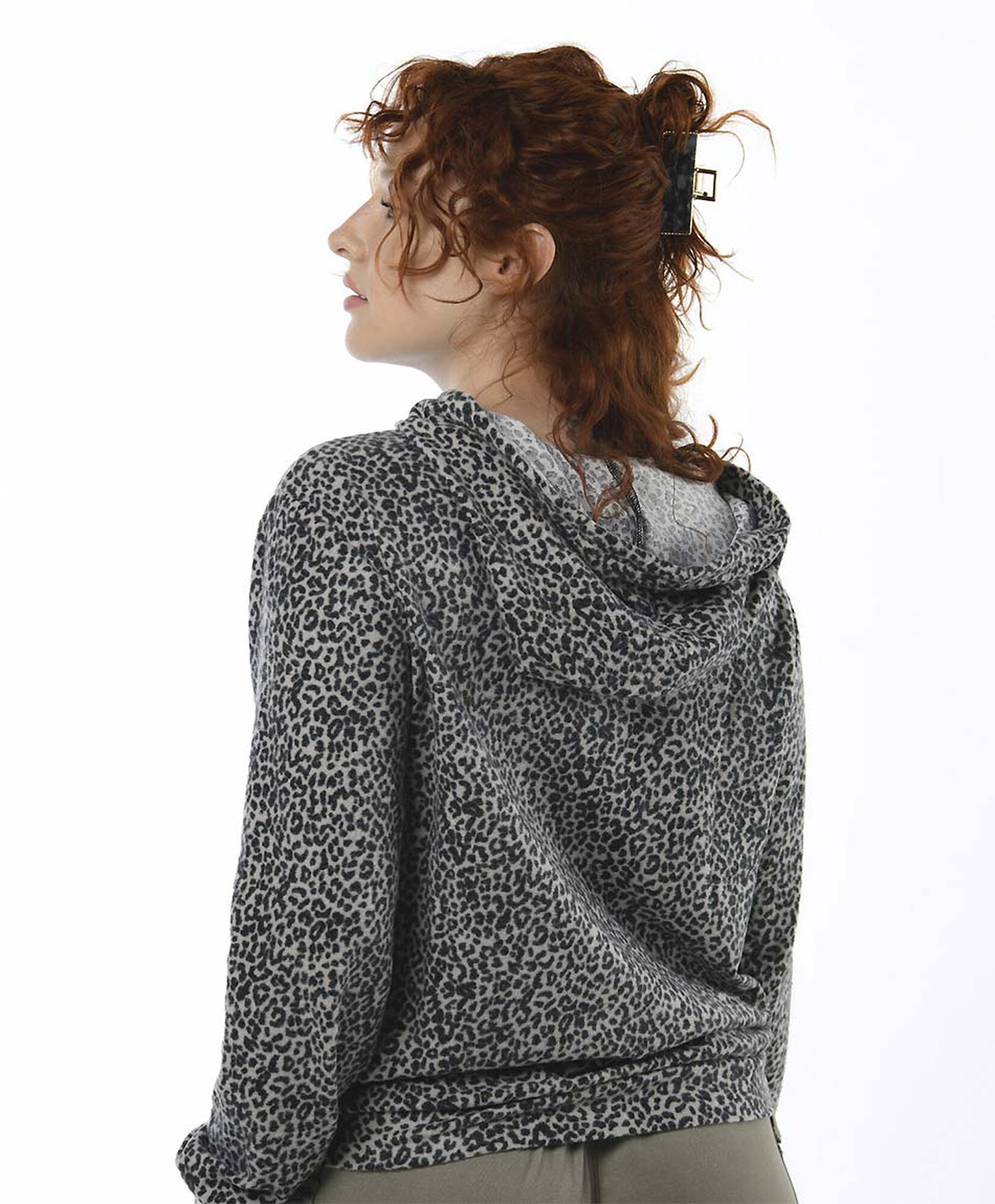 Polerón mujer animal print Polerón mujer animal print