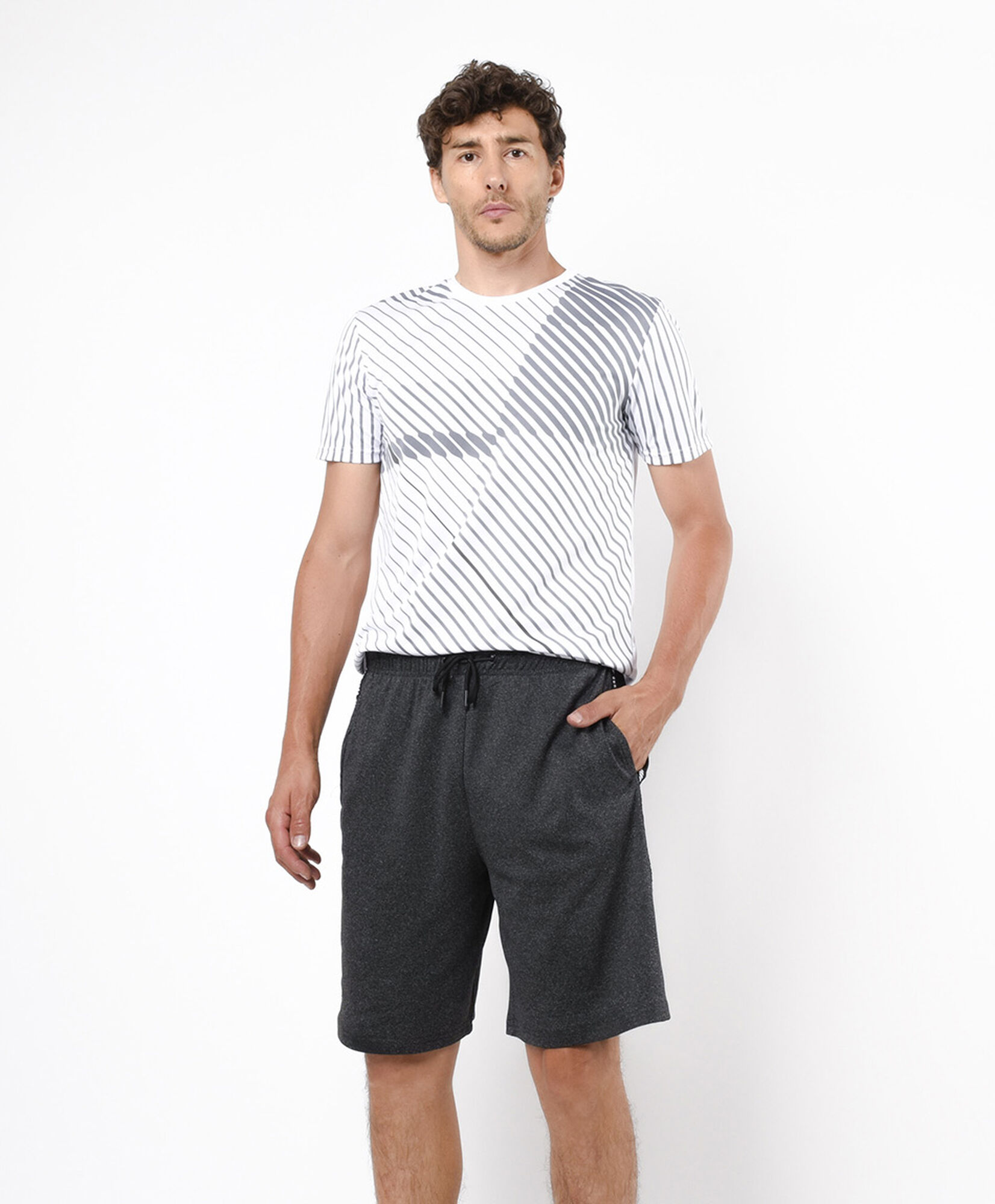 Short deportivo hombre liso Short deportivo hombre liso