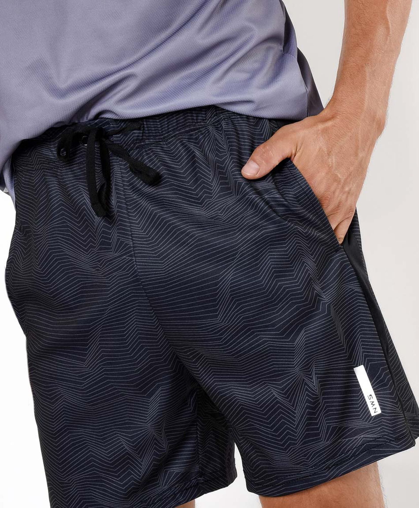 Short deportivo hombre líneas Short deportivo hombre líneas