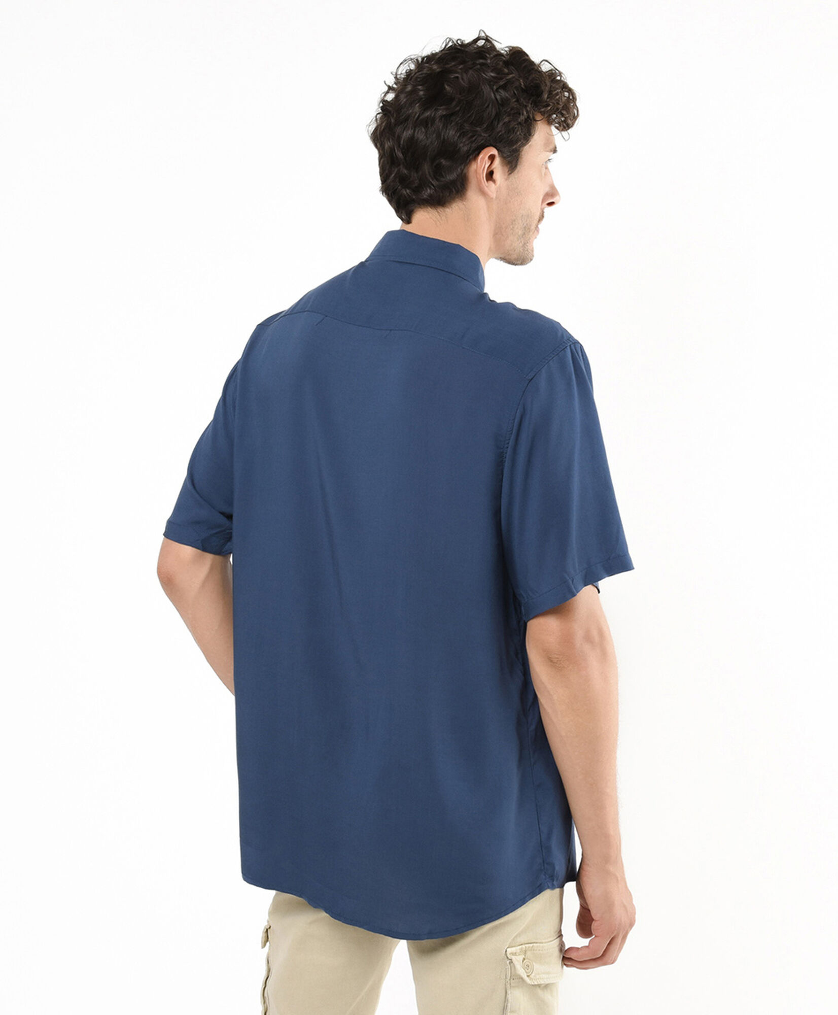 Camisa hombre lisa colores neutros Camisa hombre lisa colores neutros