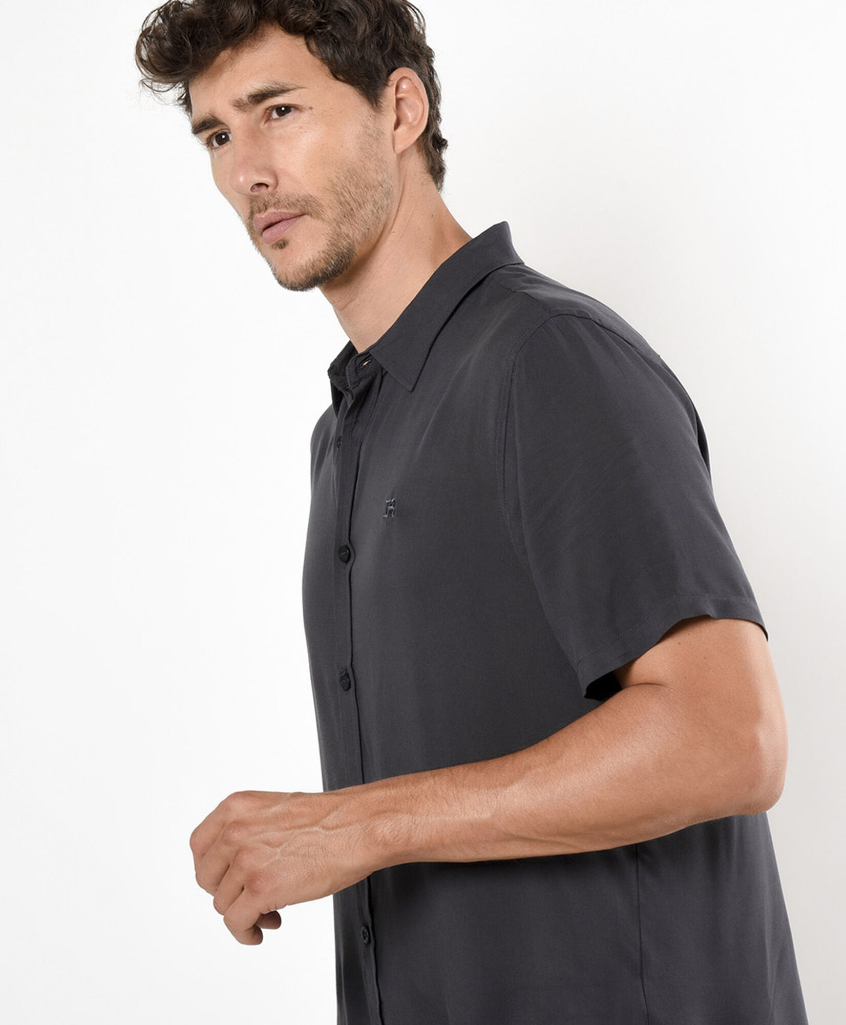 Camisa hombre lisa colores neutros Camisa hombre lisa colores neutros