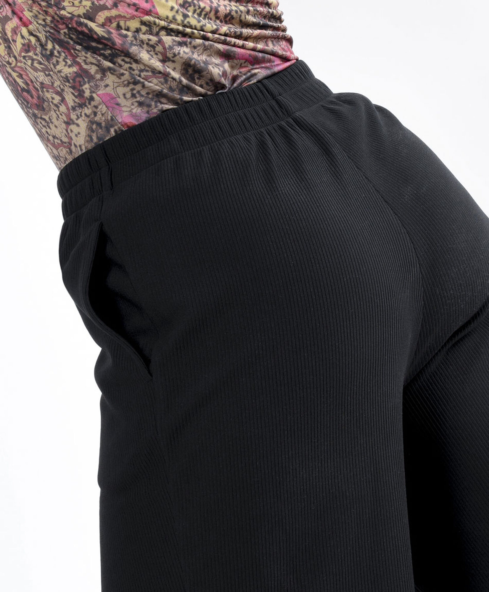 Pantalón mujer canalé wide Pantalón mujer canalé wide