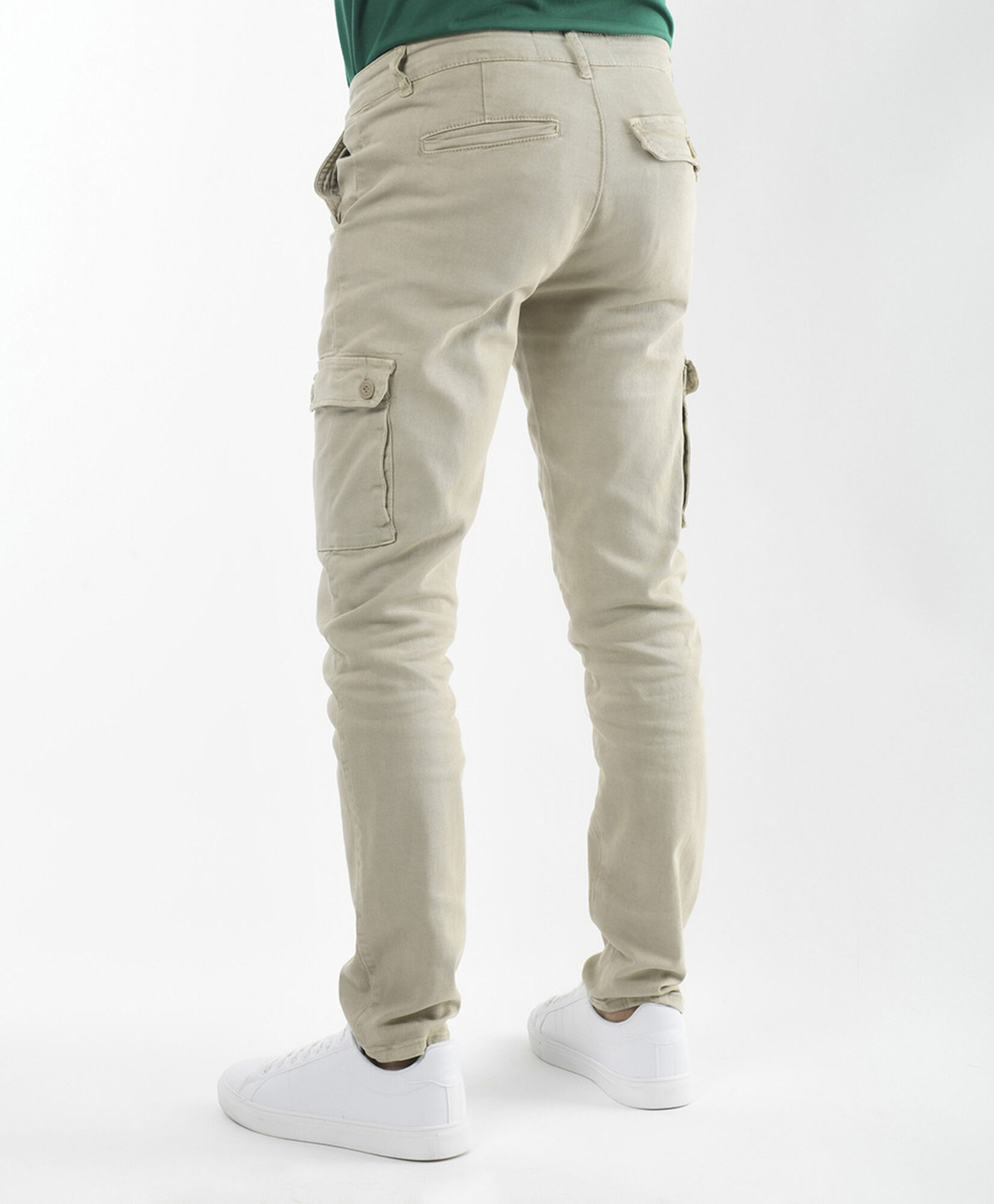 Pantalón hombre cargo liso skinny fit Pantalón hombre cargo liso skinny fit