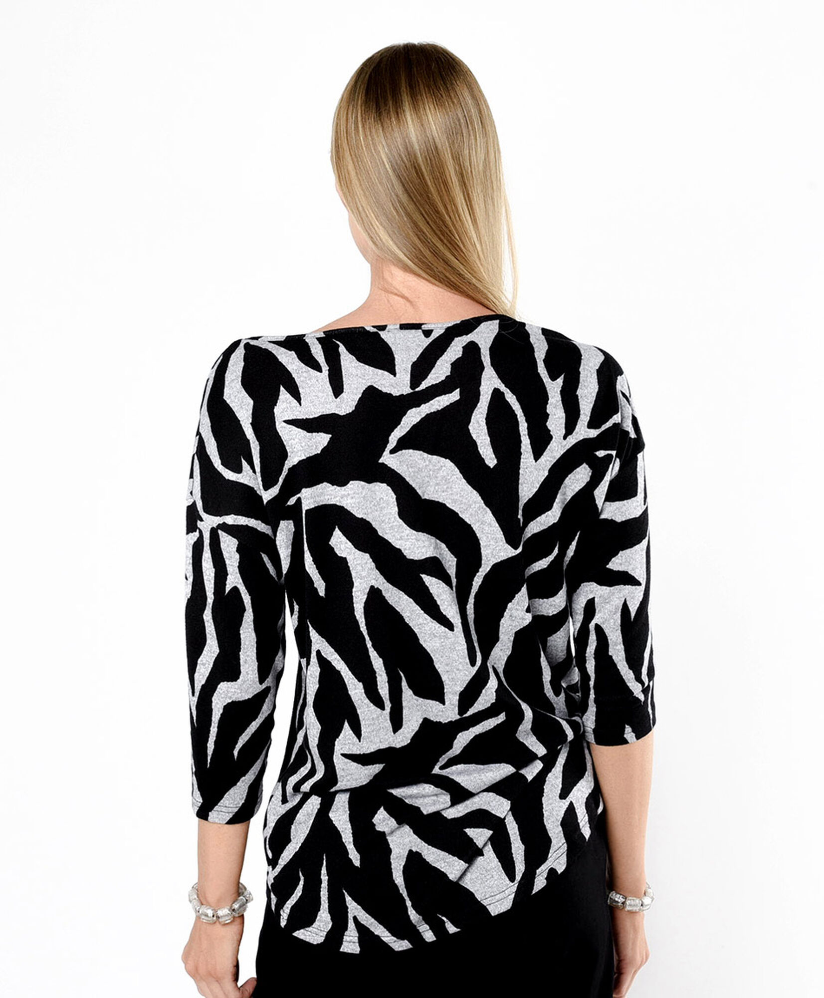 Polera mujer lanosa animal print Polera mujer lanosa animal print
