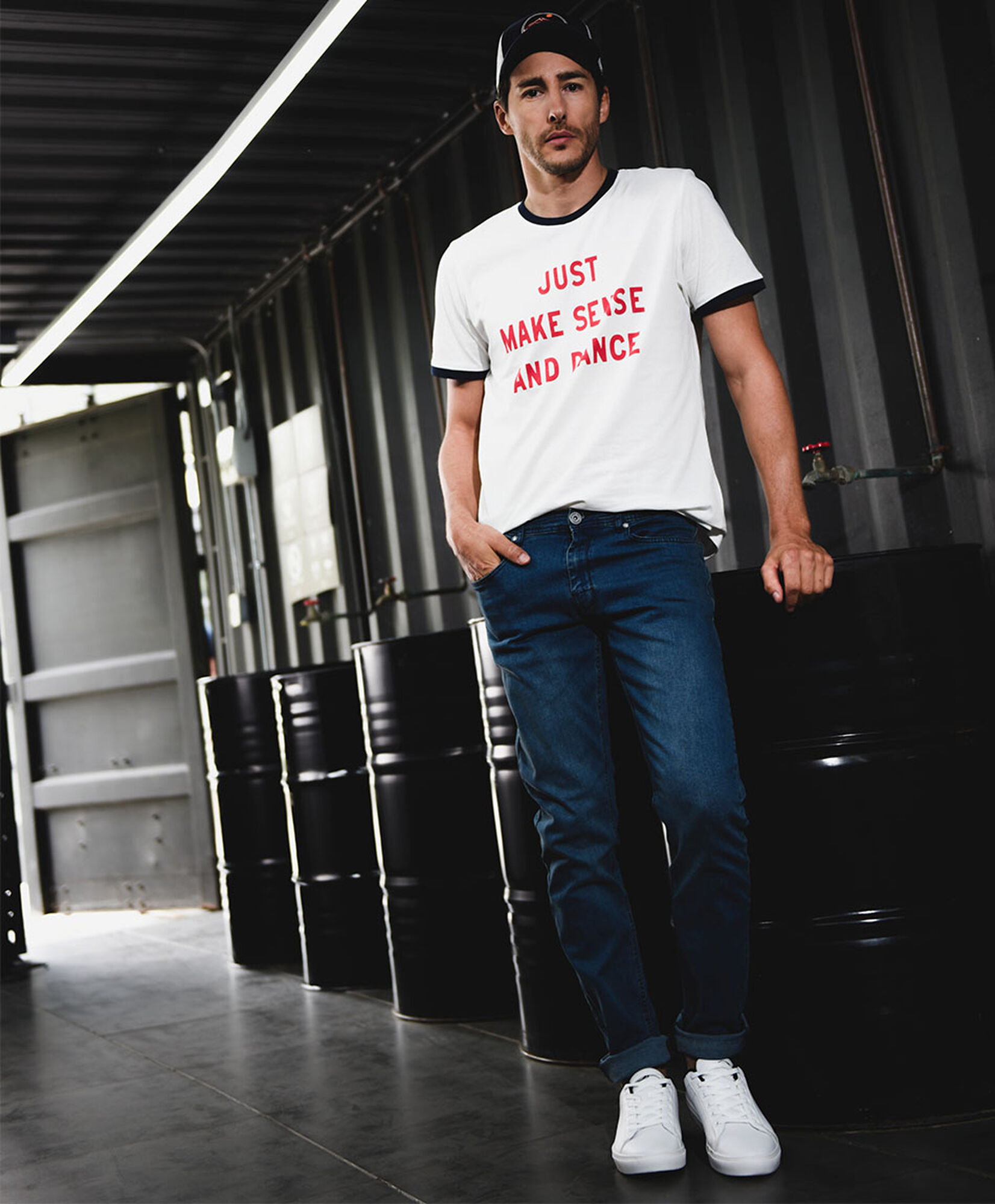 Jeans hombre desgastado slim fit Jeans hombre desgastado slim fit