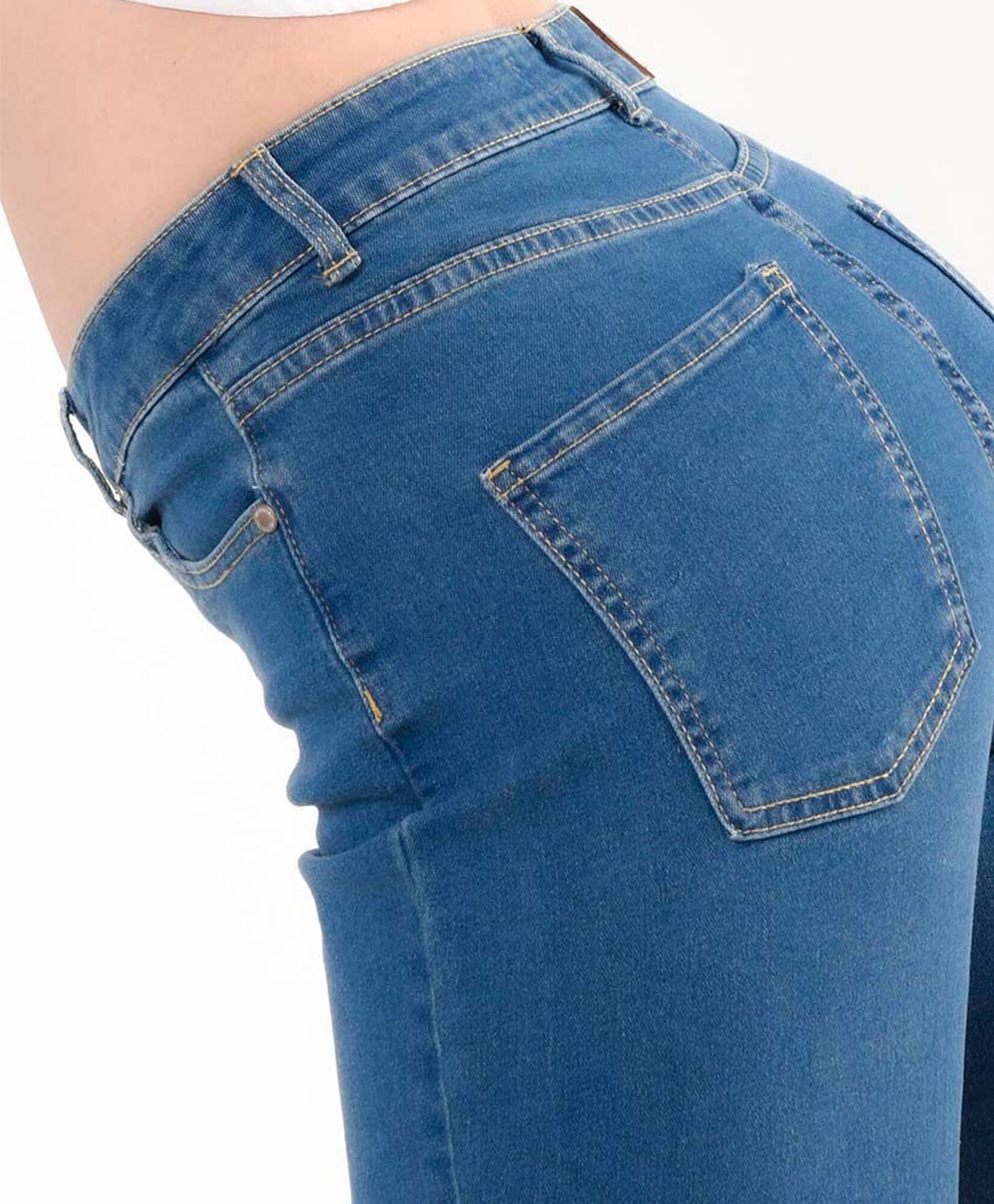 Jeans mujer costuras flare Jeans mujer costuras flare