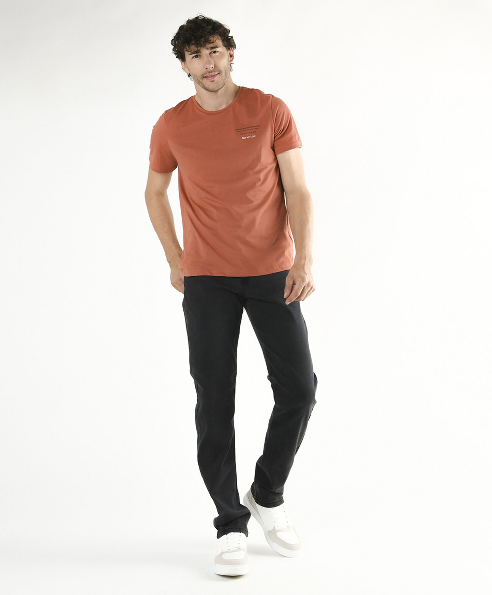 Jeans hombre clásico slim fit Jeans hombre clásico slim fit