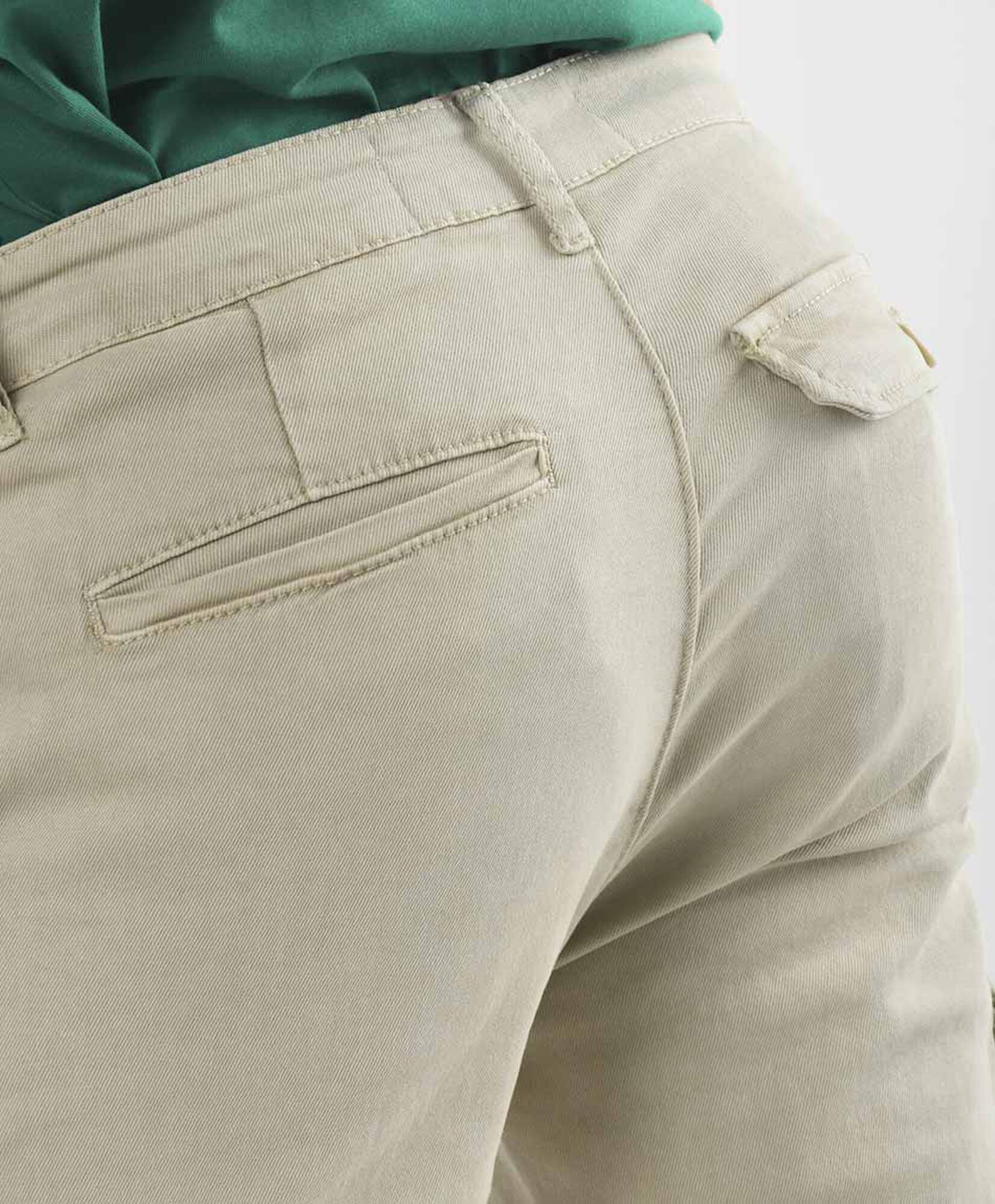 Pantalón hombre cargo liso skinny fit Pantalón hombre cargo liso skinny fit