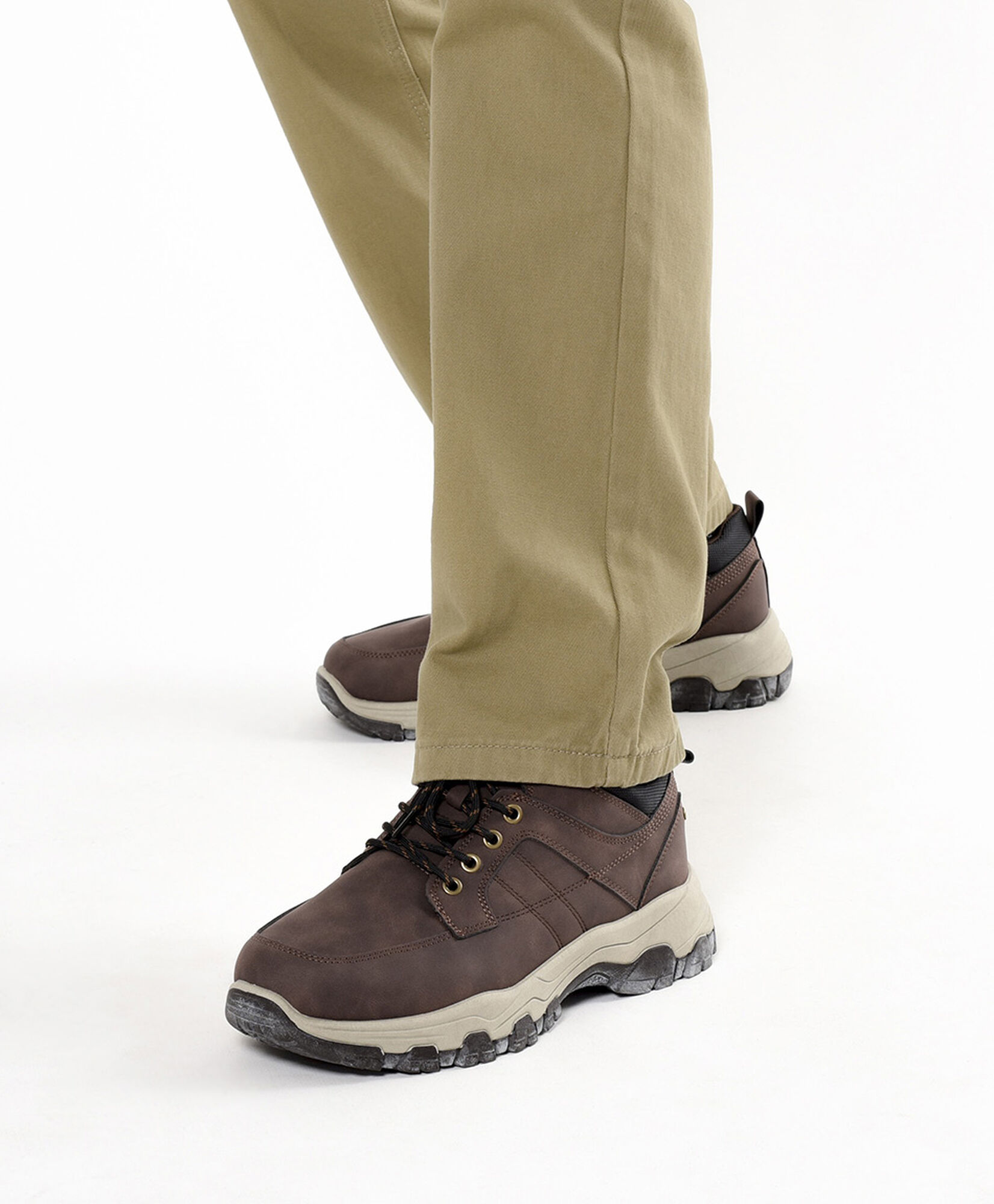 Botín hombre outdoor clásico Botín hombre outdoor clásico