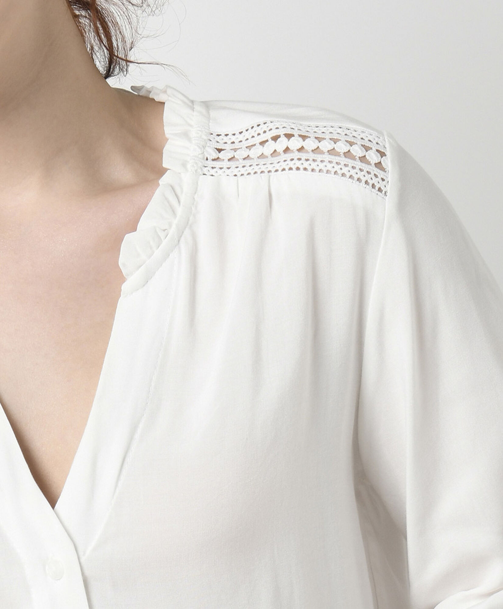 Blusa mujer detalles encajes Blusa mujer detalles encajes
