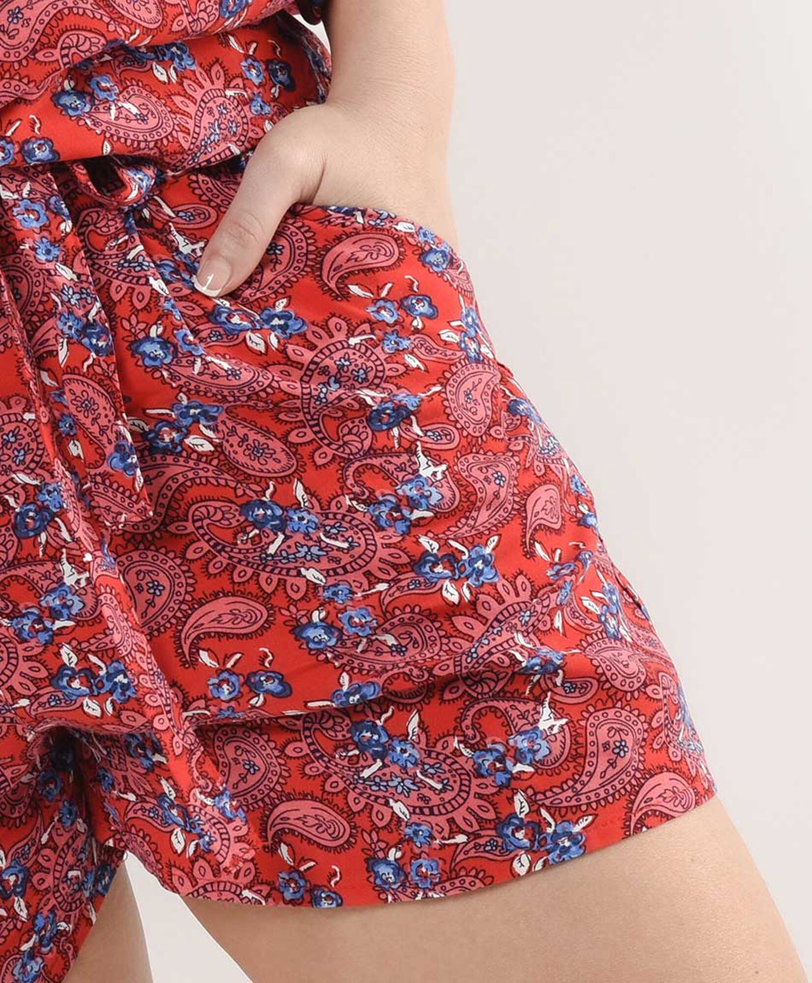 Short mujer floreado con lazo Short mujer floreado con lazo