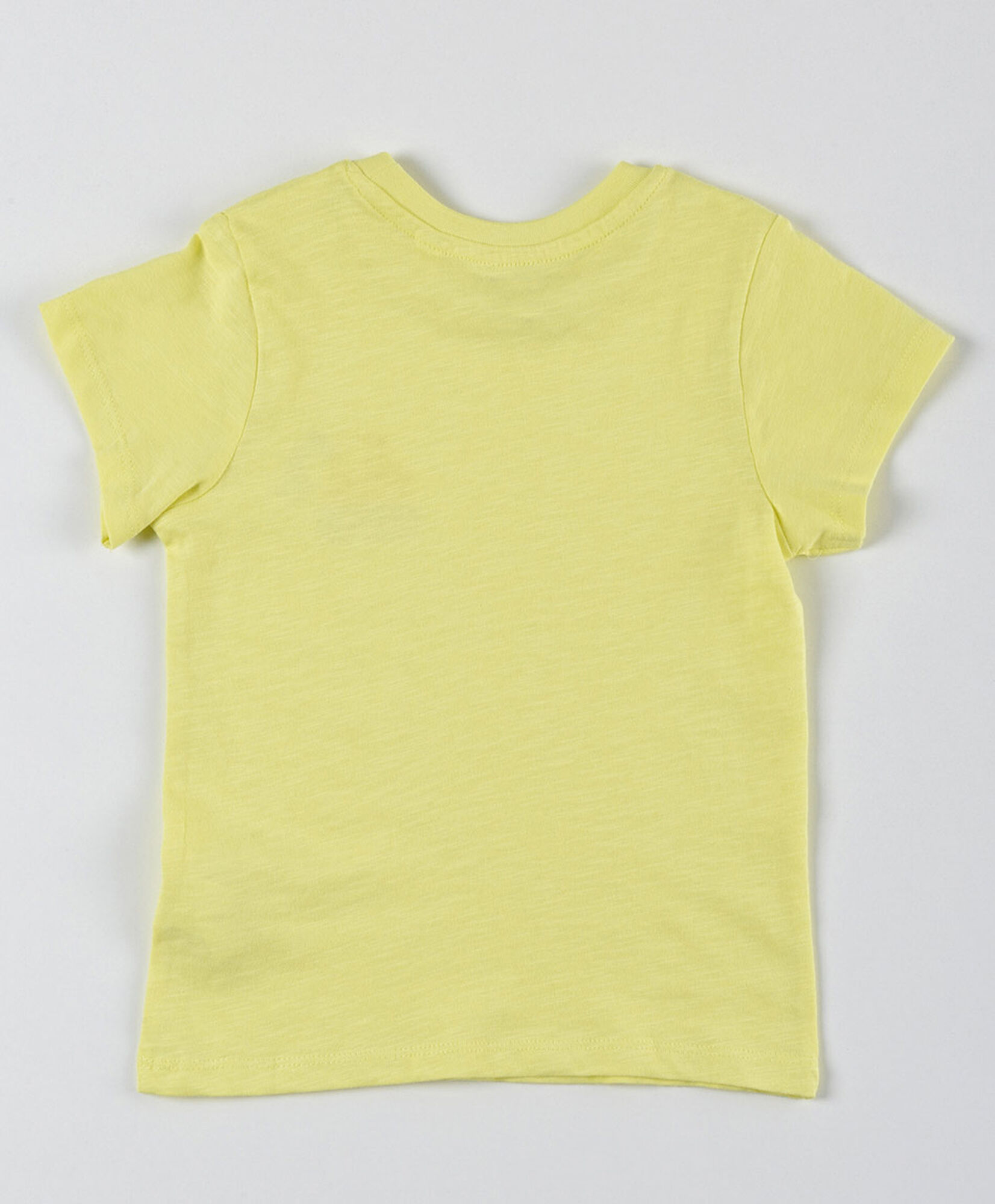 Polera bebé auto amarilla Polera bebé auto amarilla