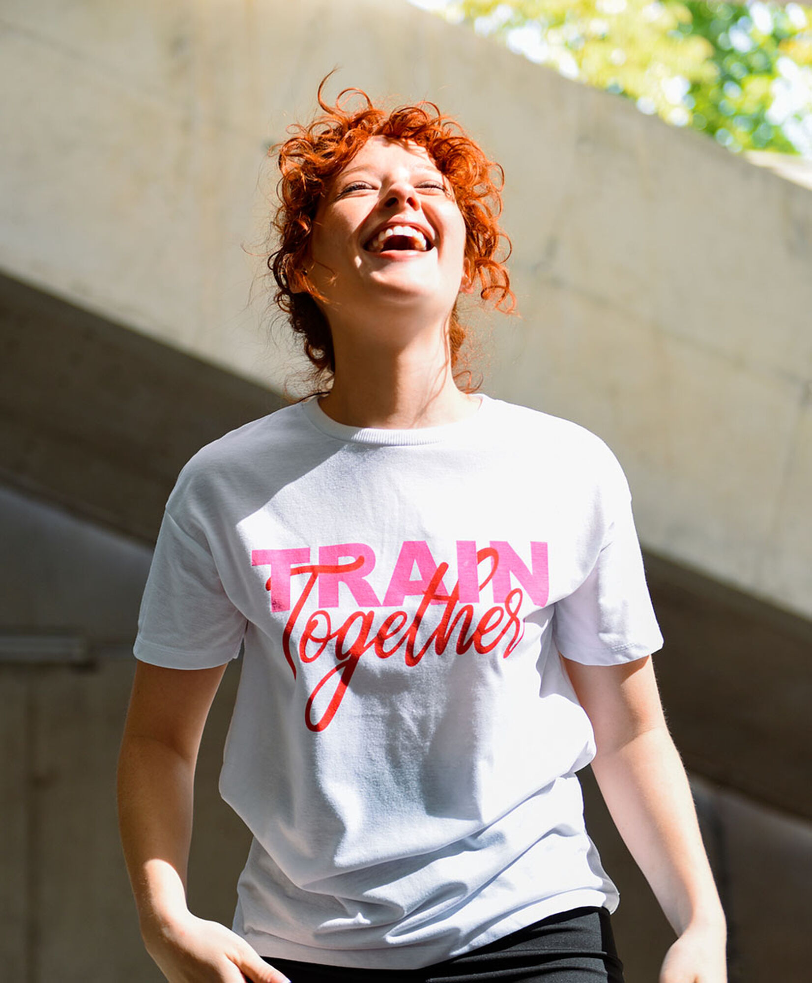 Polera deportiva mujer frase bicolor Polera deportiva mujer frase bicolor