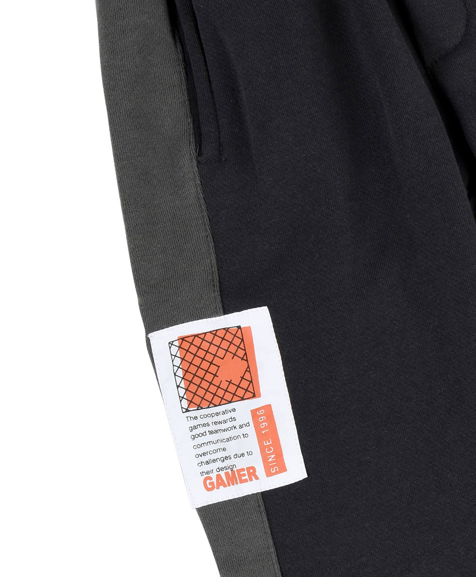 Pantalón de buzo niño bicolor lateral sustentable Pantalón de buzo niño bicolor lateral sustentable