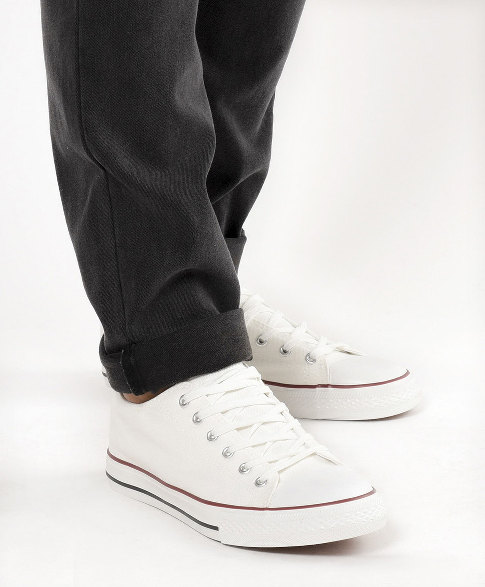 Zapatilla hombre caña baja Zapatilla hombre caña baja