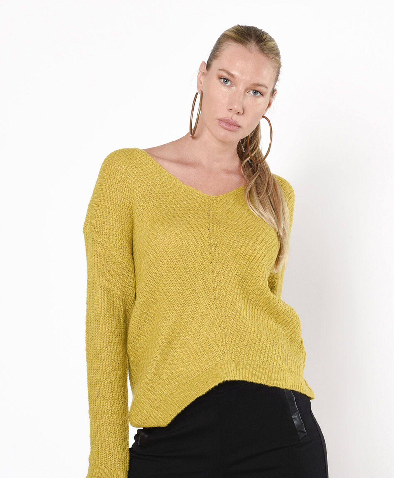 Sweater mujer cuello en v Sweater mujer cuello en v