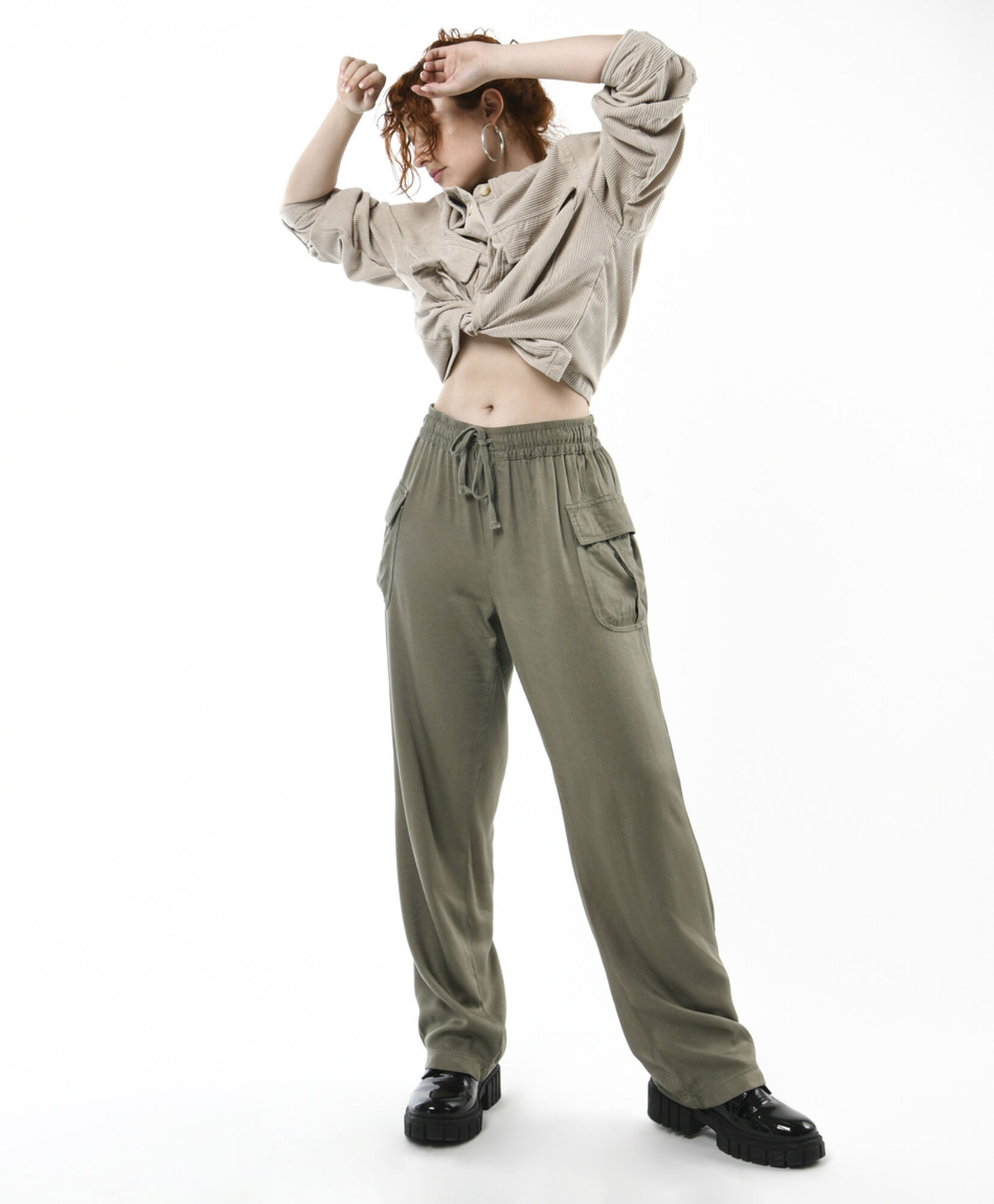 Pantalón mujer bolsillos wide Pantalón mujer bolsillos wide