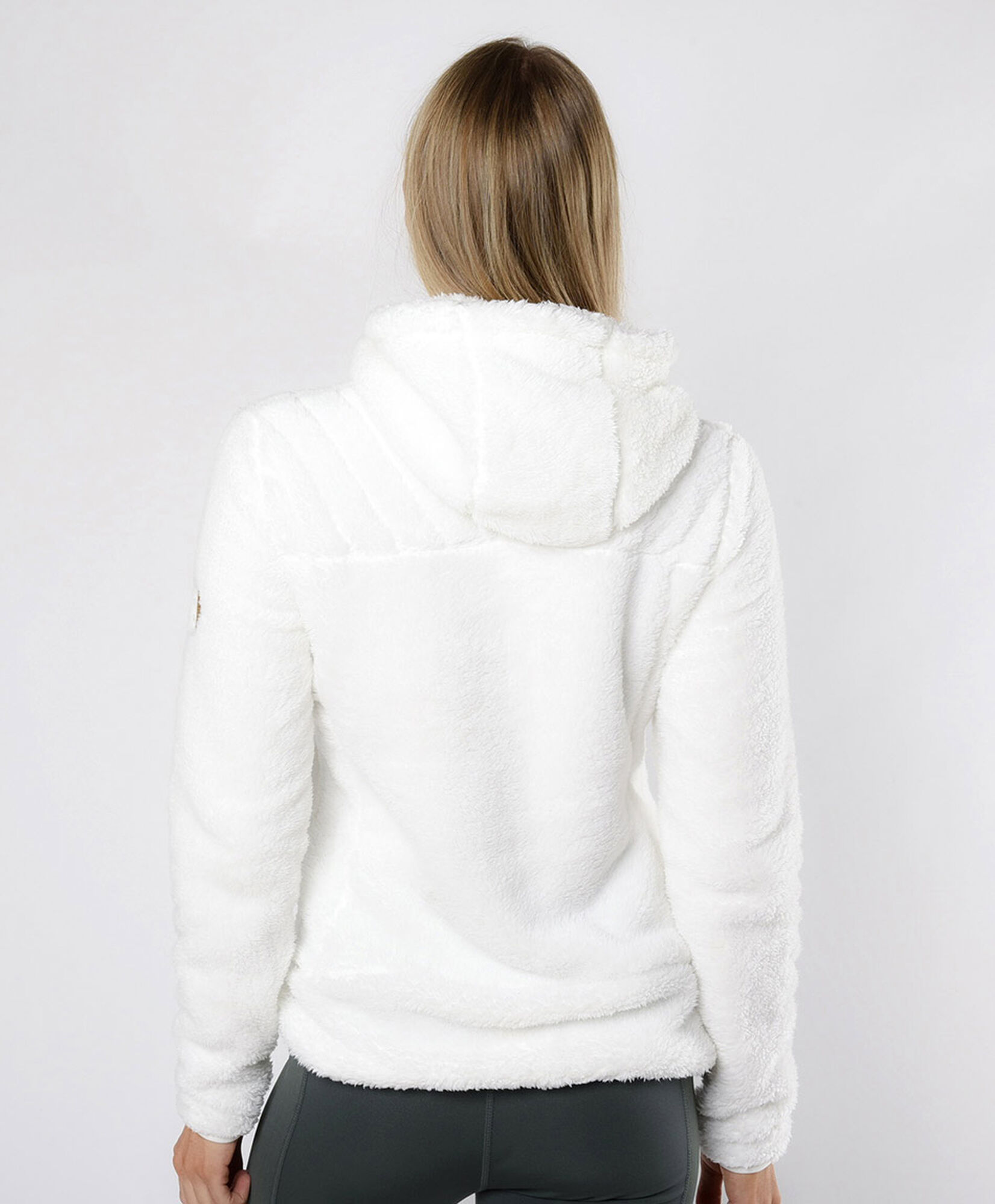 Polar deportivo mujer pelitos costuras Polar deportivo mujer pelitos costuras