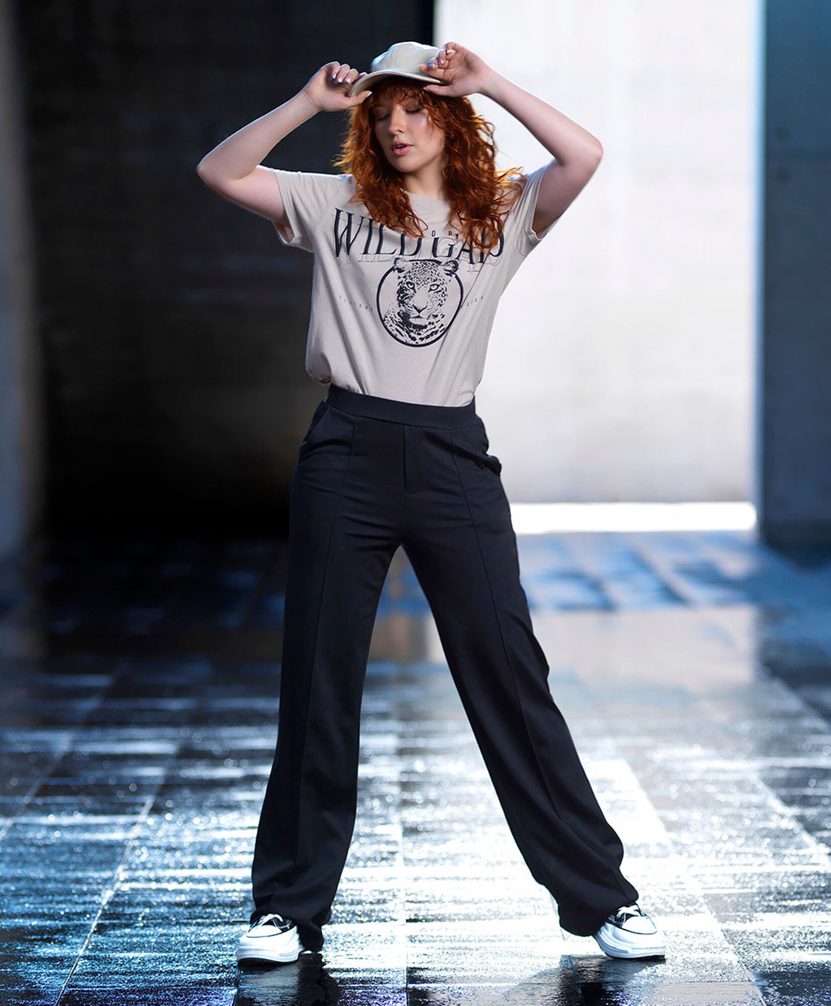 Pantalón mujer corte frontal Pantalón mujer corte frontal