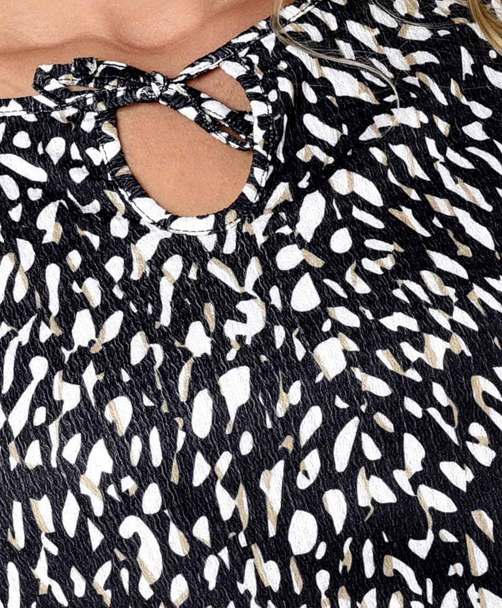Polera mujer lazo en cuello Polera mujer lazo en cuello