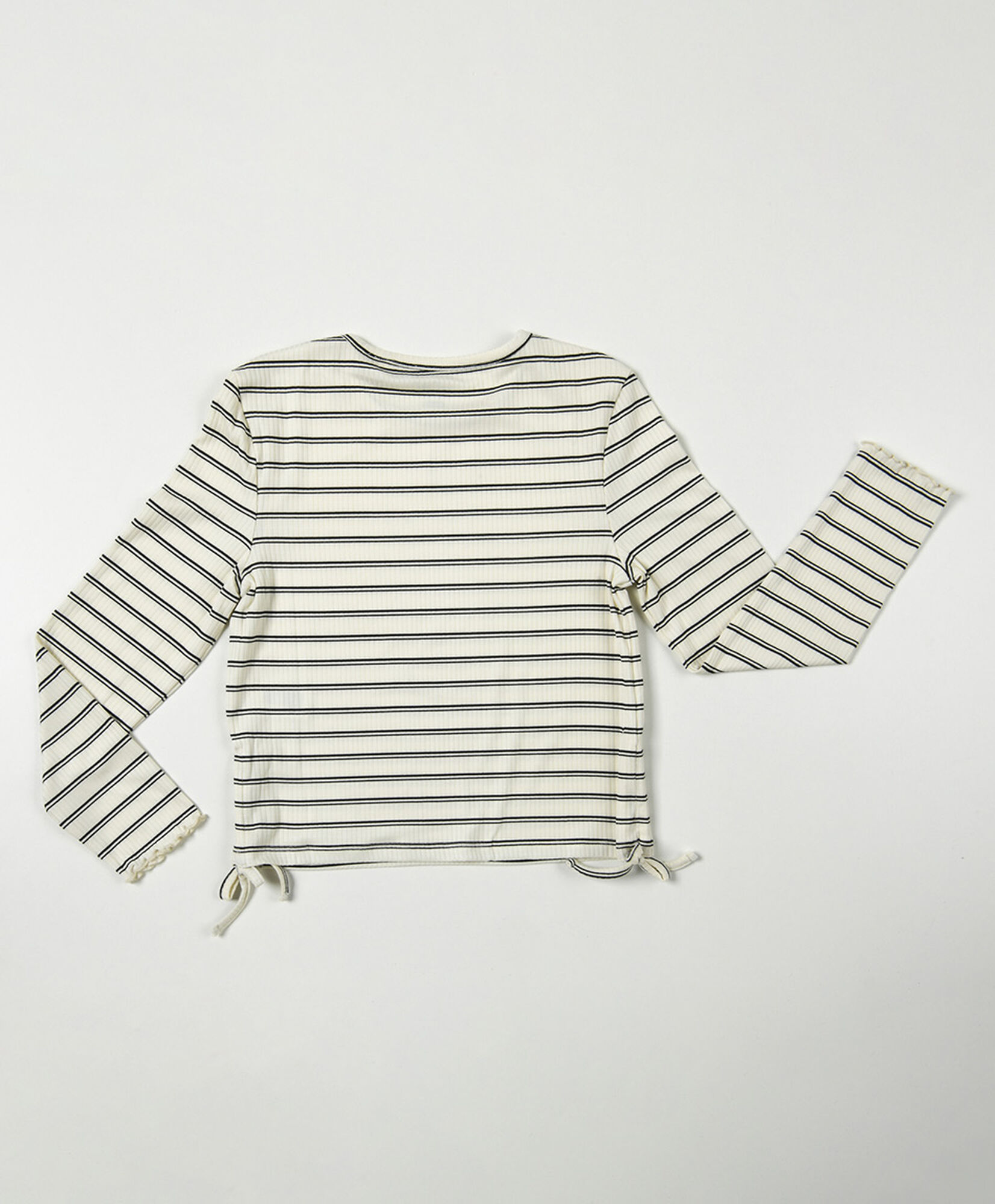 Polera niña líneas lazos Polera niña líneas lazos