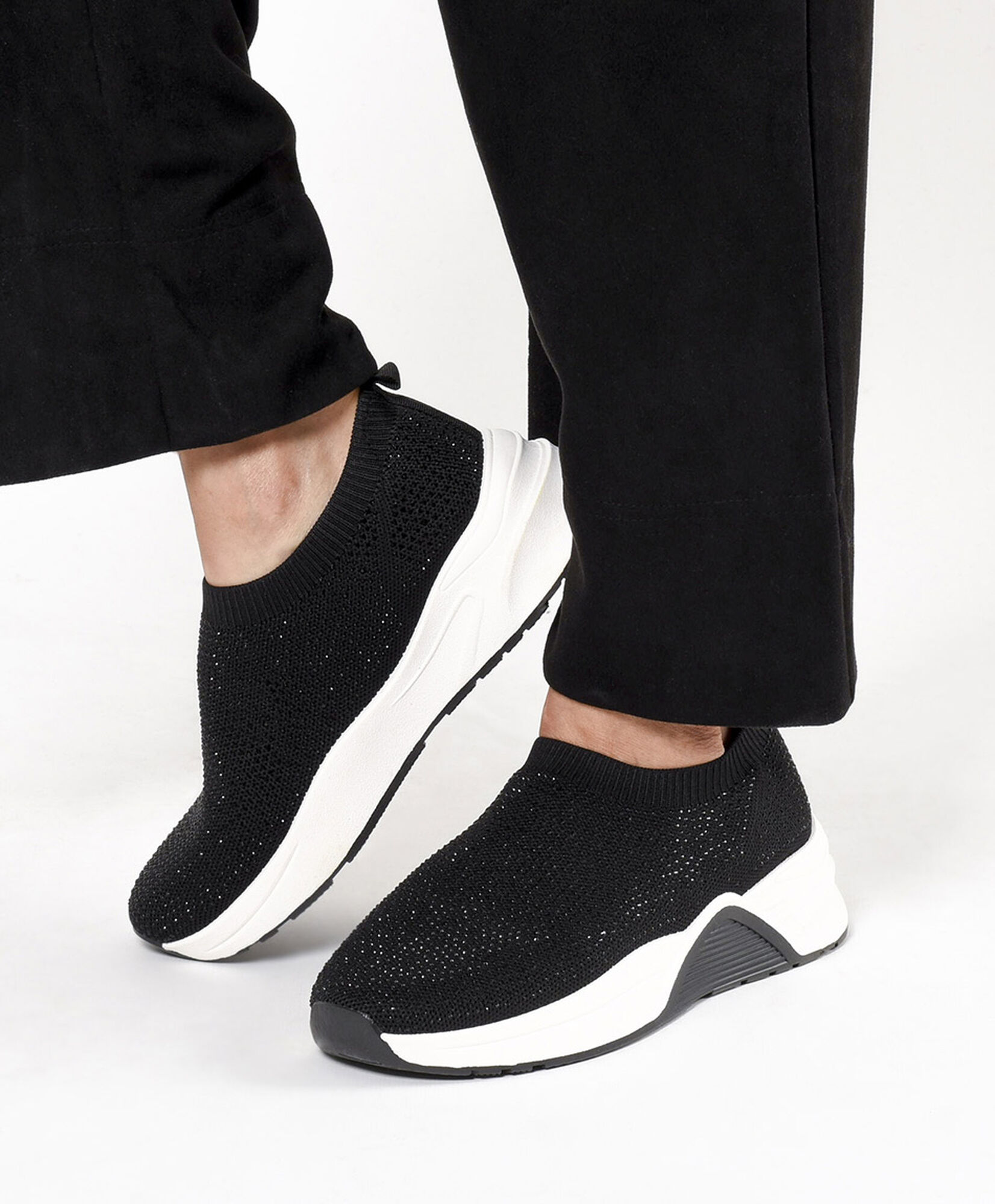 Zapatilla mujer brillos slip on Zapatilla mujer brillos slip on