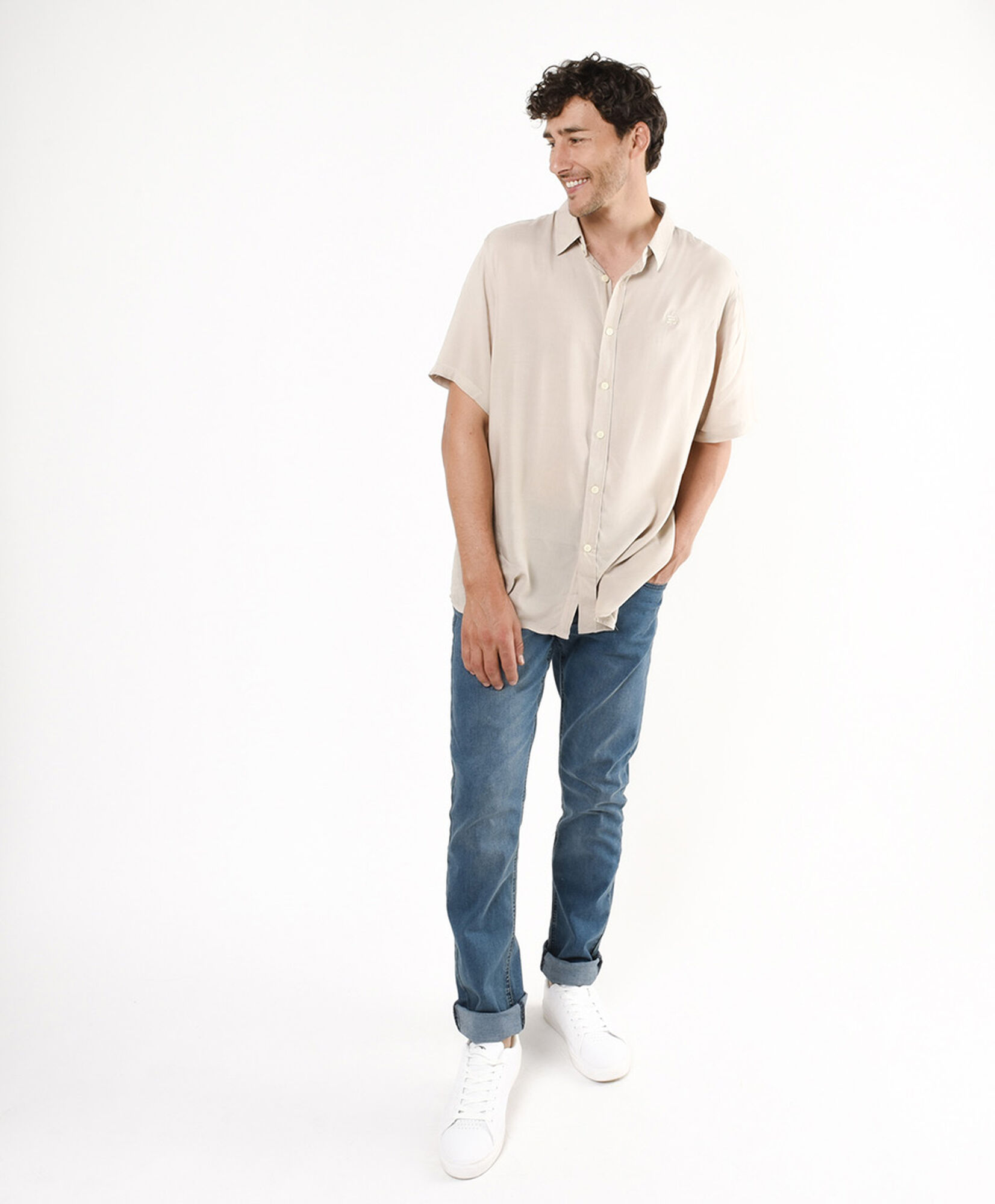 Camisa hombre lisa colores neutros Camisa hombre lisa colores neutros