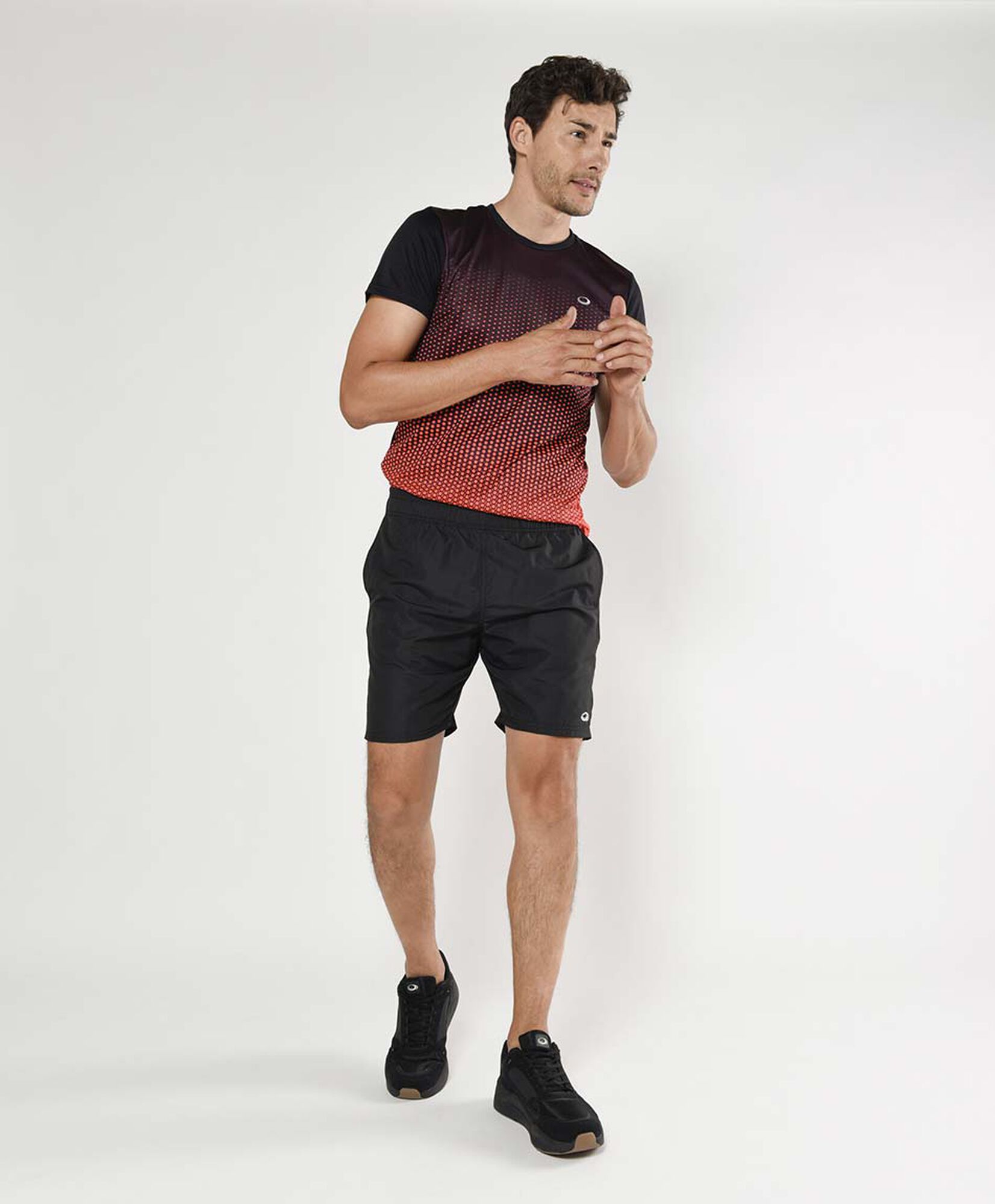 Short deportivo hombre con malla lateral Short deportivo hombre con malla lateral