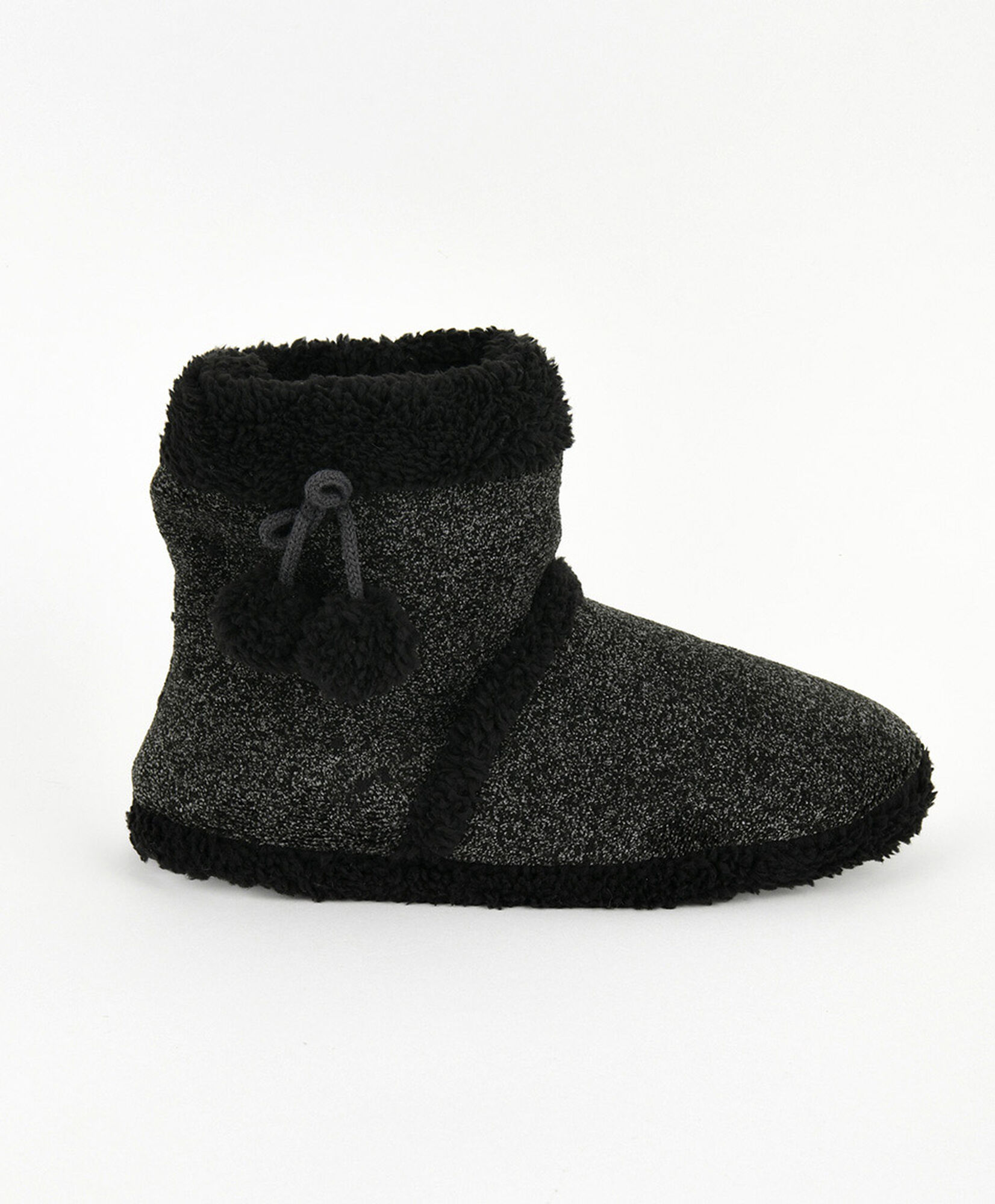 Pantufla mujer chiporro negra caña alta Pantufla mujer chiporro negra caña alta