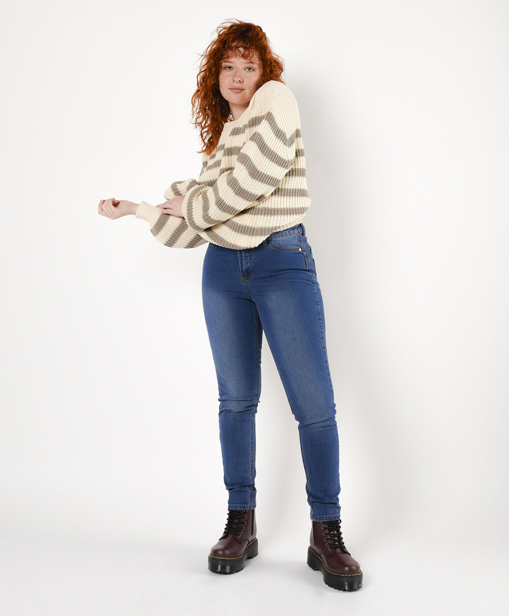 Jeans mujer tiro alto clásico Jeans mujer tiro alto clásico