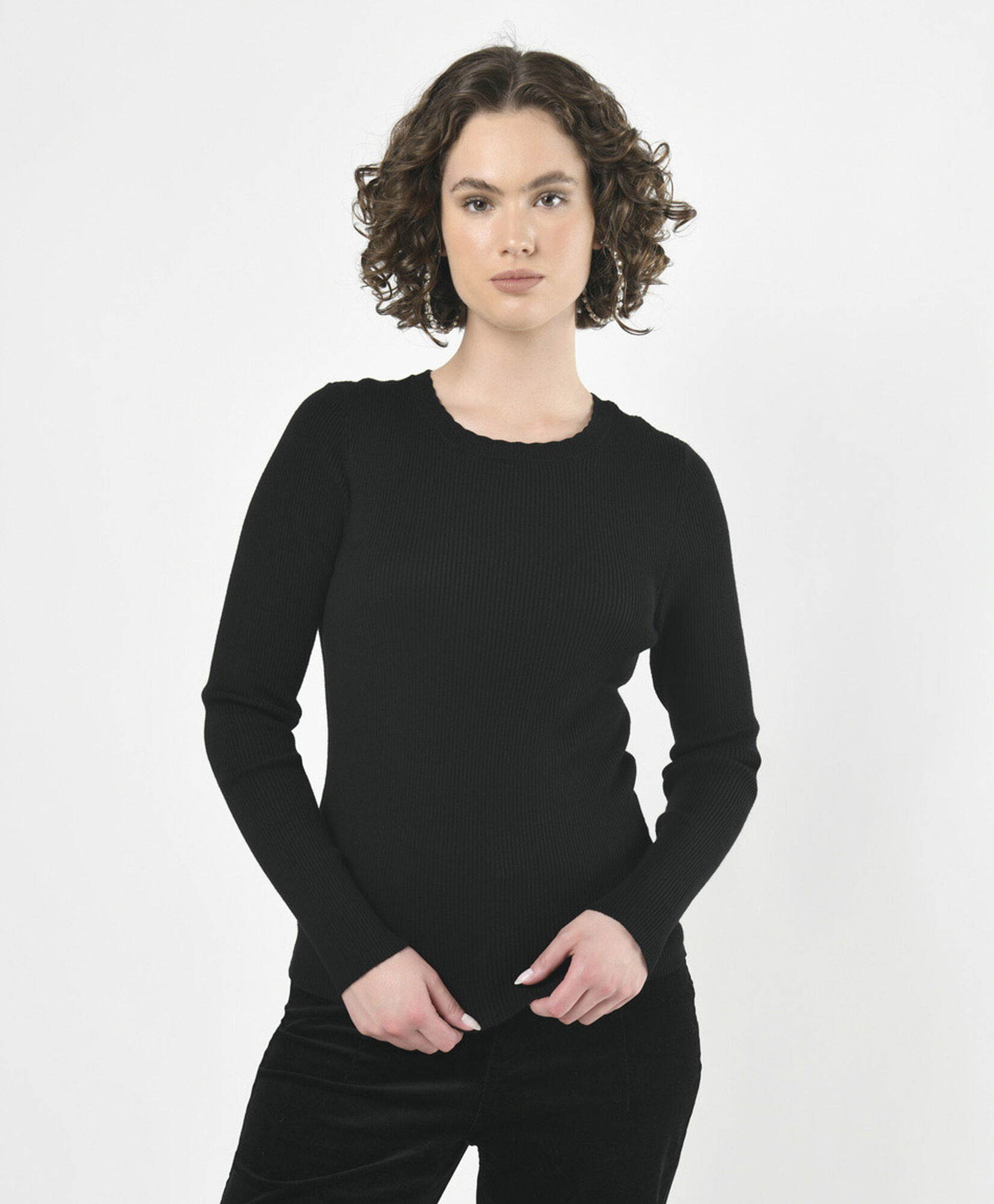 Sweater mujer cuello ondulado Sweater mujer cuello ondulado