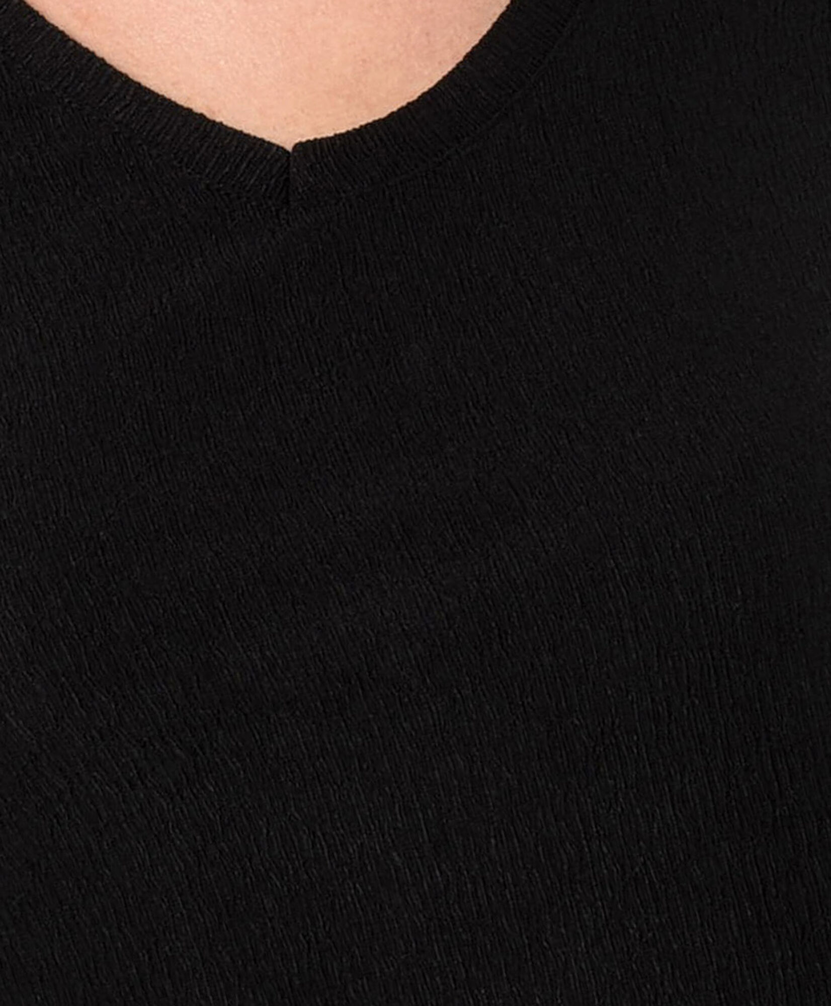 Polera mujer textura cuello en v Polera mujer textura cuello en v