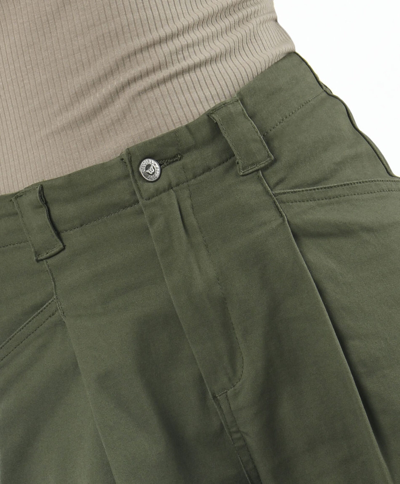 Pantalón mujer basta bordada Pantalón mujer basta bordada