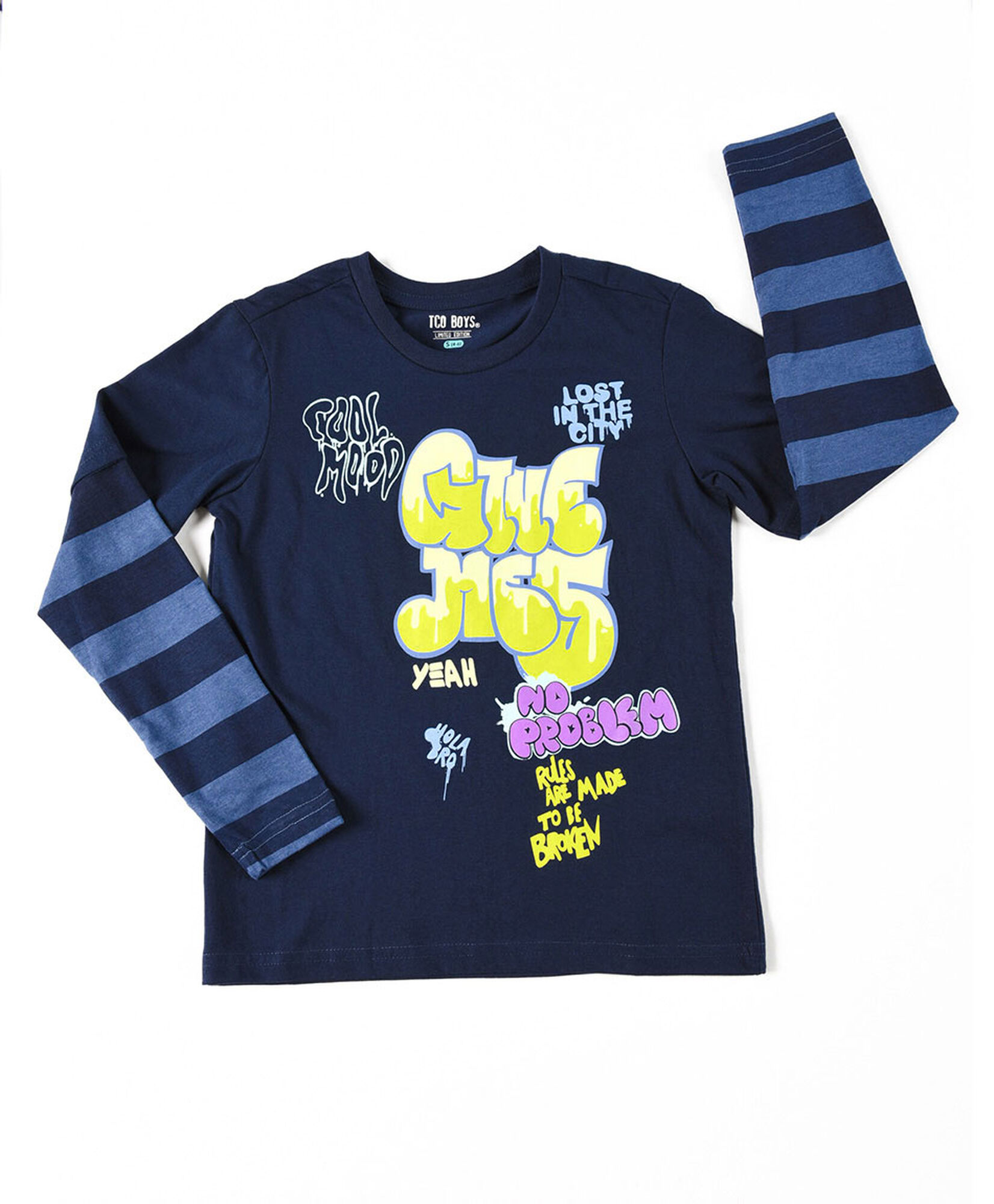 Polera niño graffiti rayas Polera niño graffiti rayas