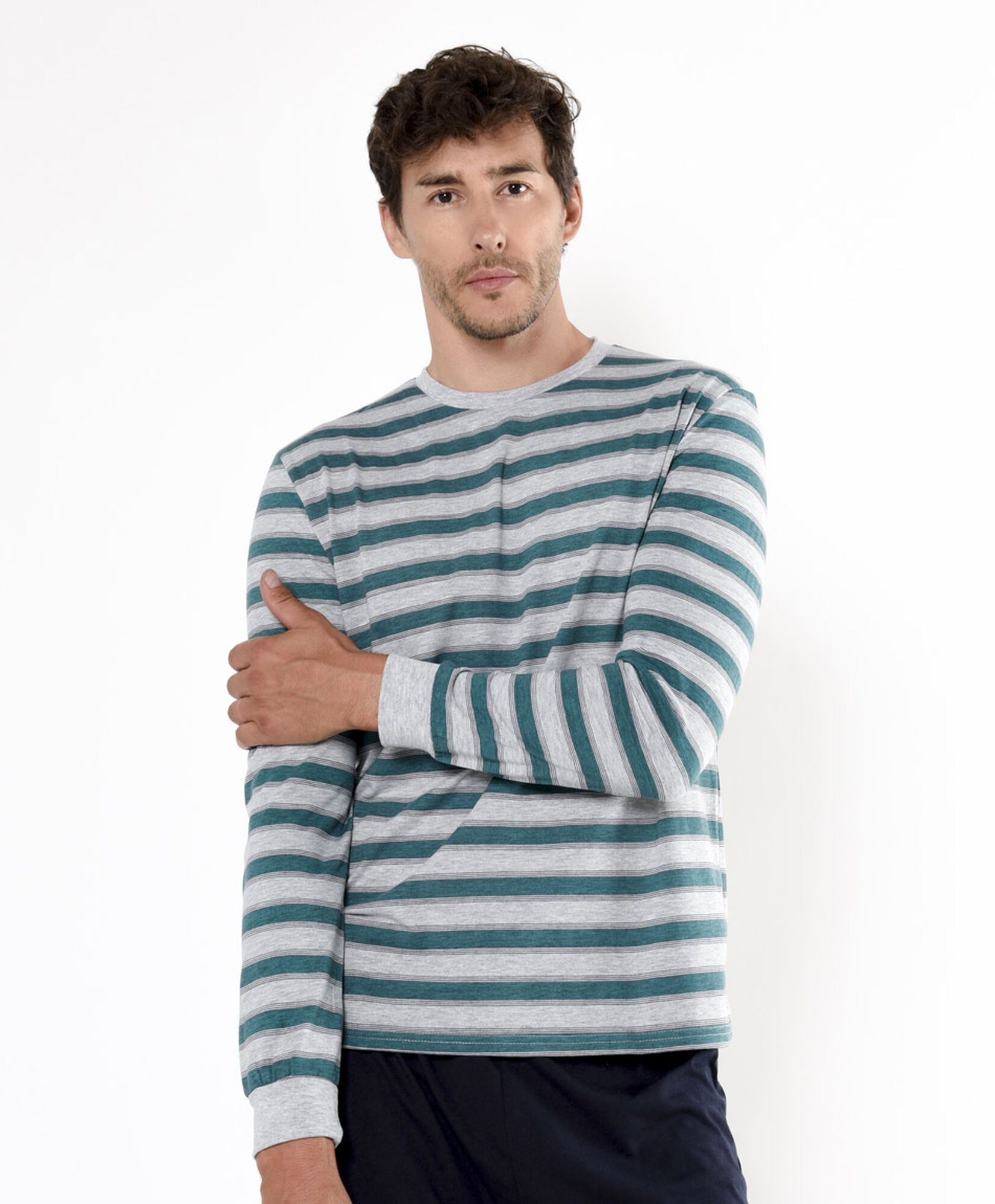 Pijama hombre líneas bicolor Pijama hombre líneas bicolor